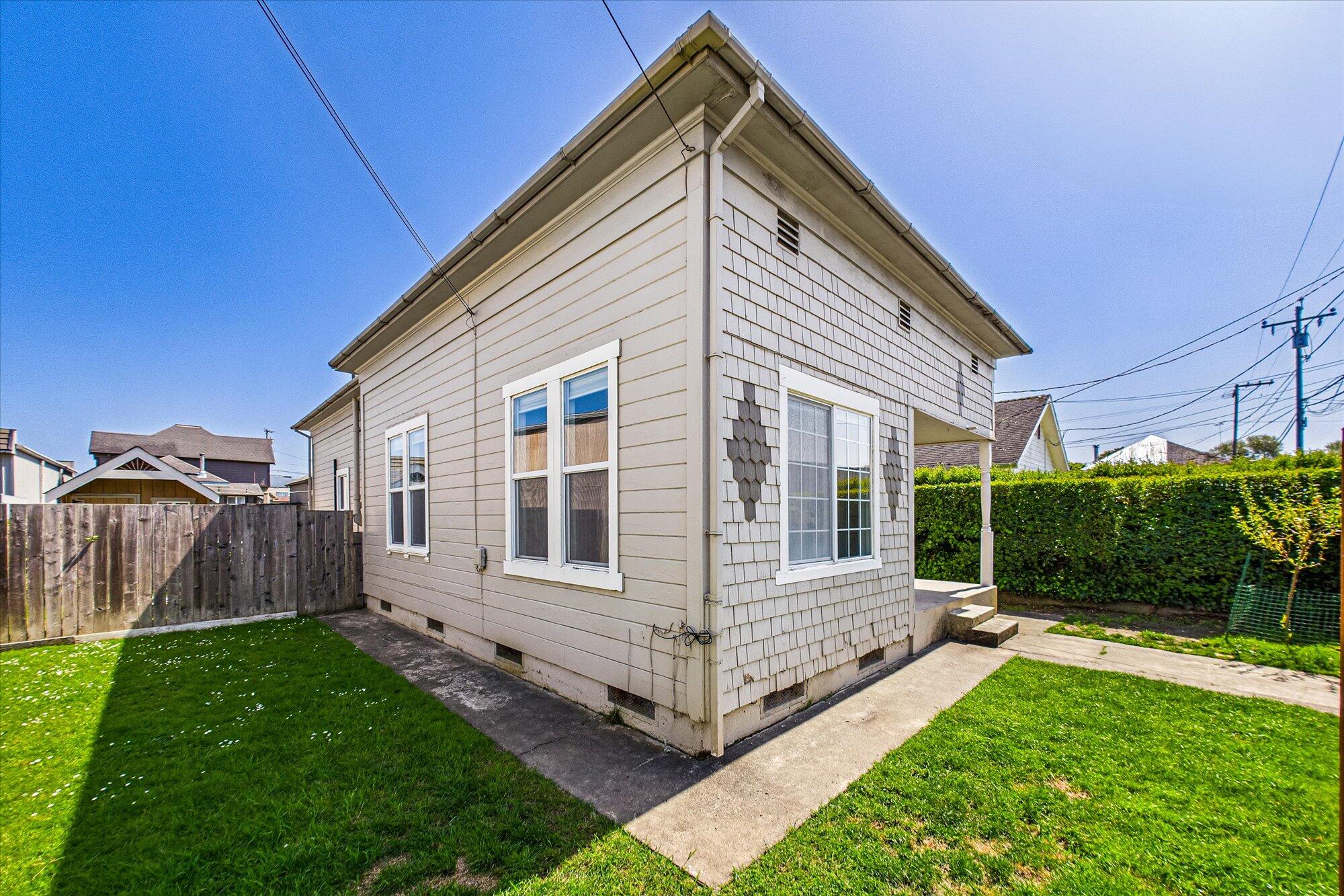 645 7th Street