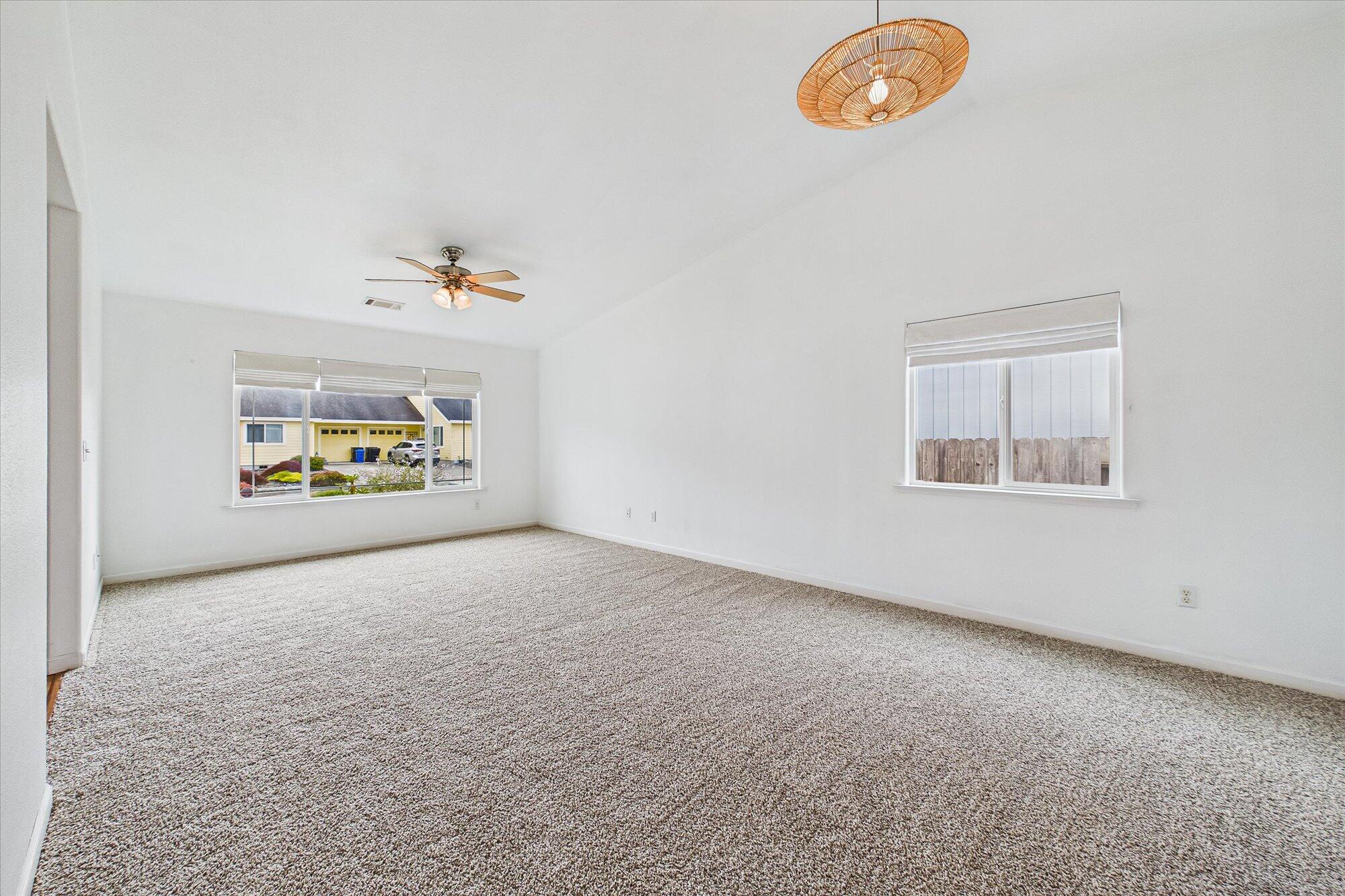 2454 Hawks View Court, McKinleyville