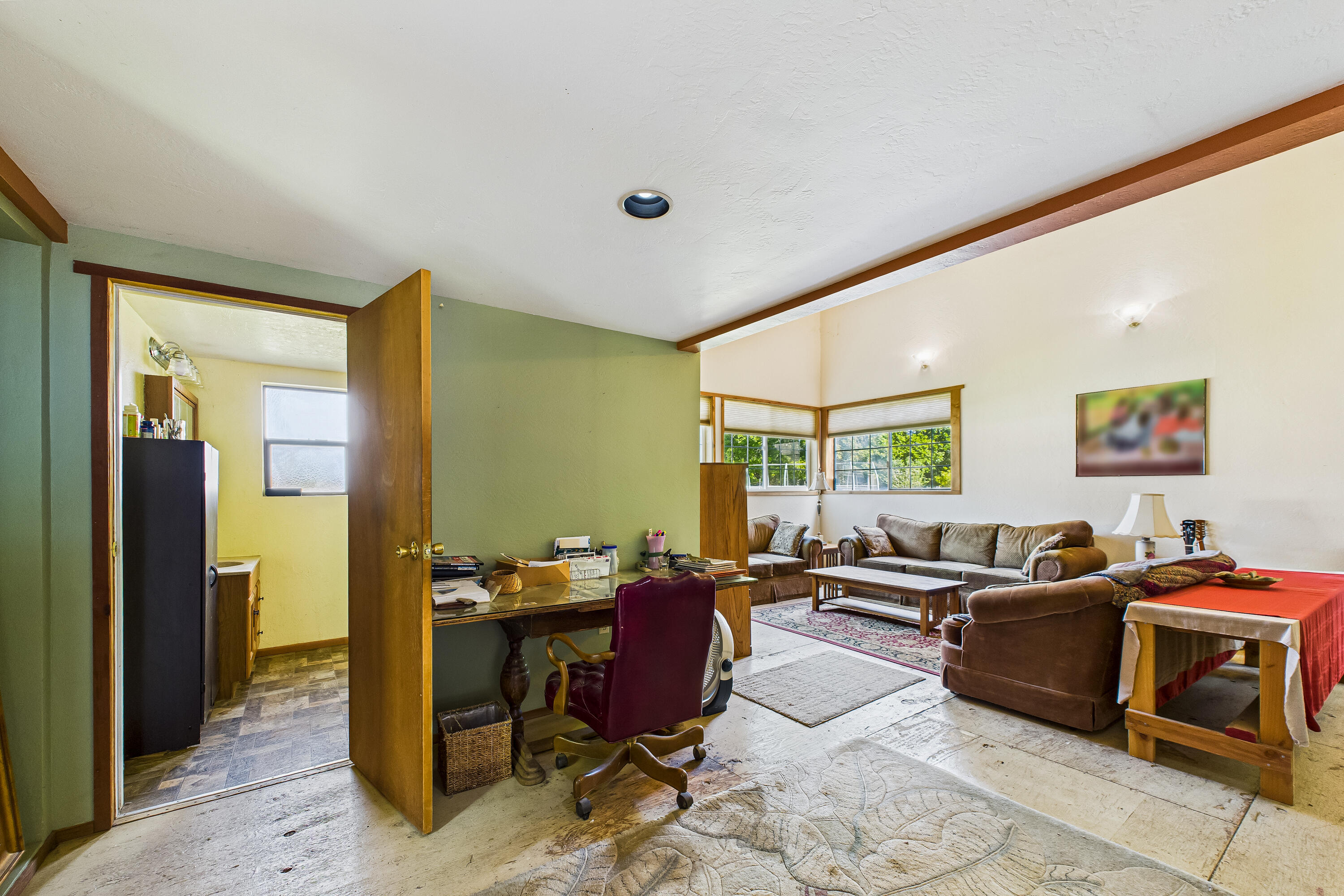 2761 Mahan Road