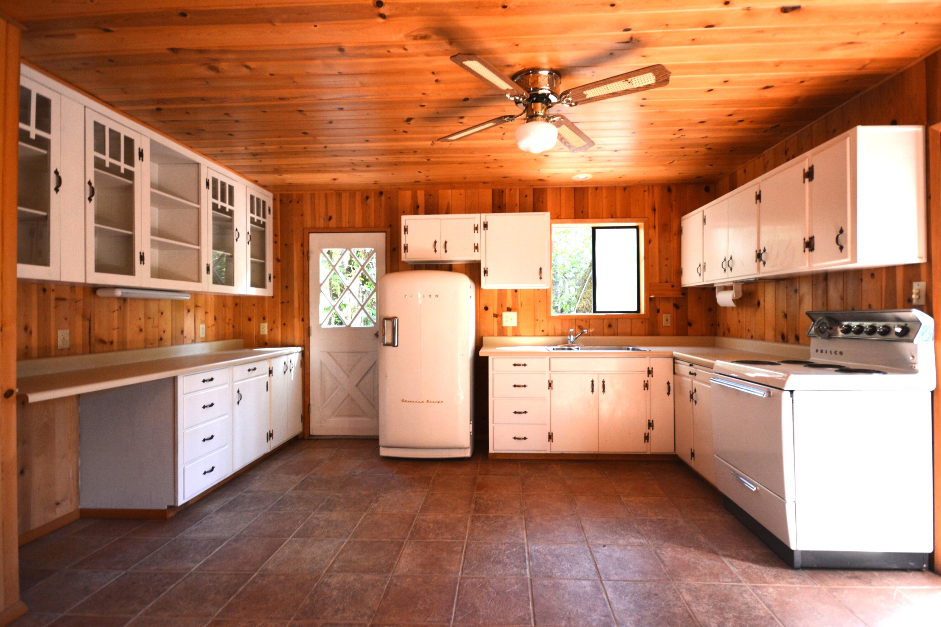55 Oak Tree Lane