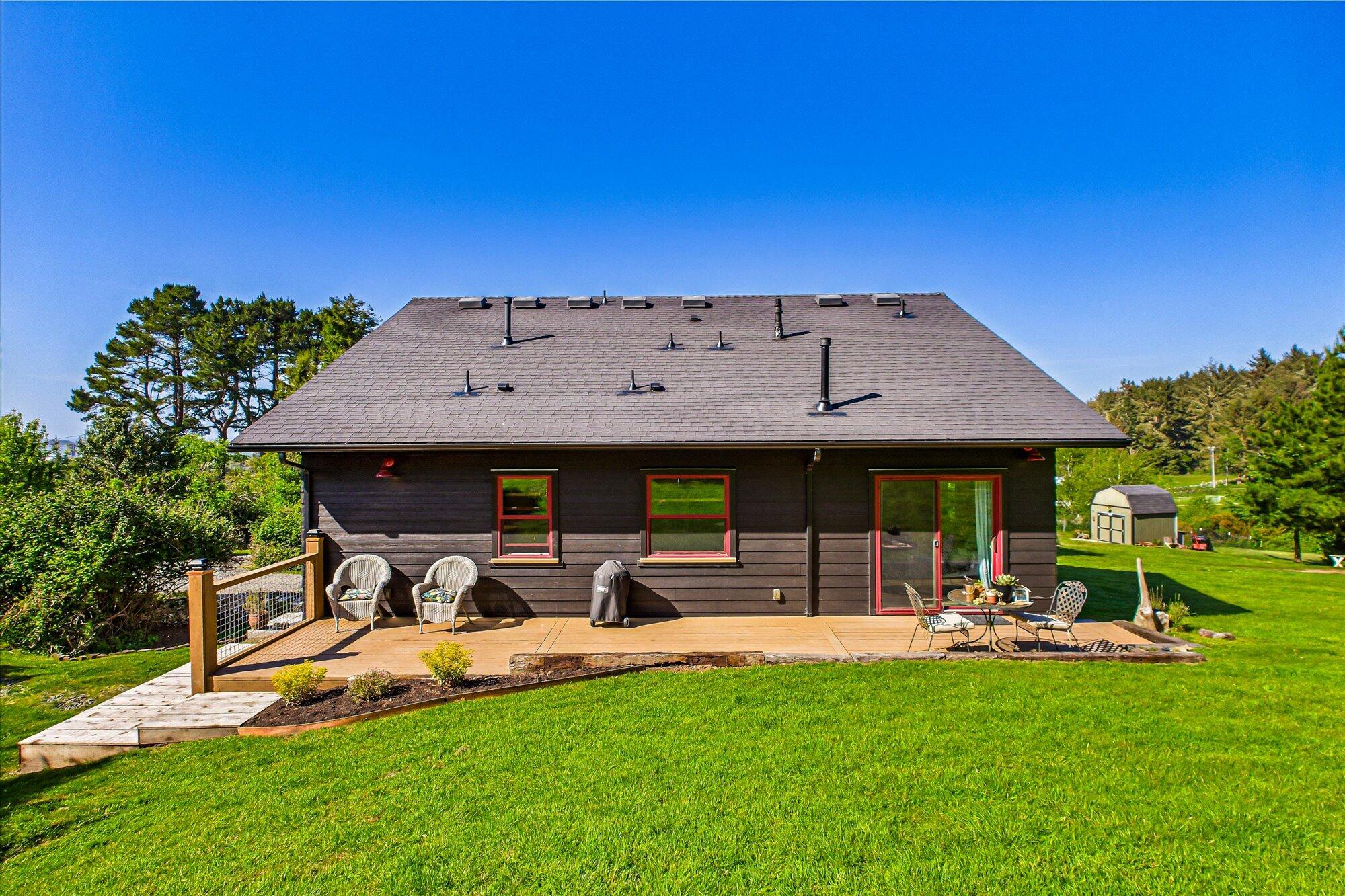 2460 Lee Lane