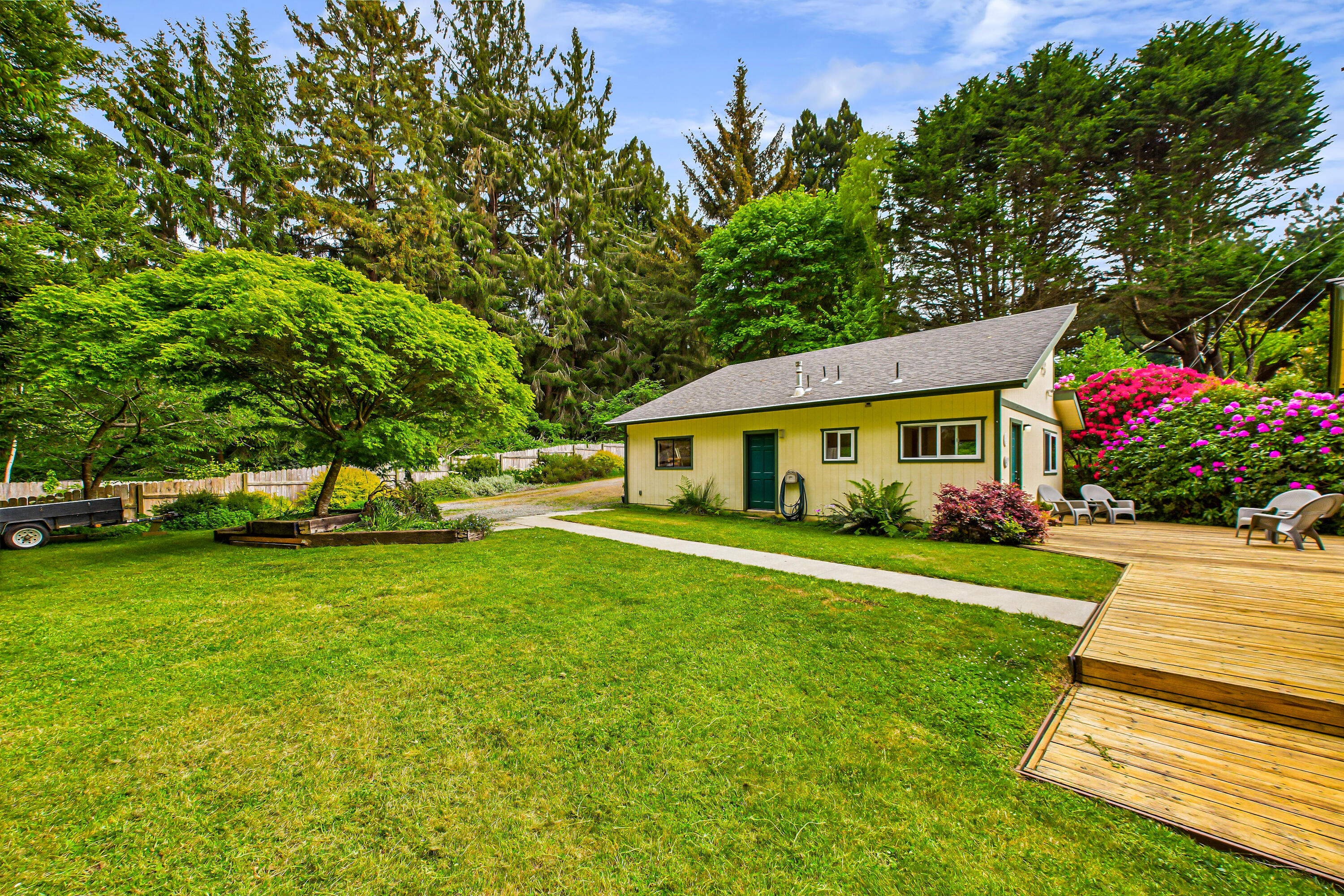 402 Tanglewood Road