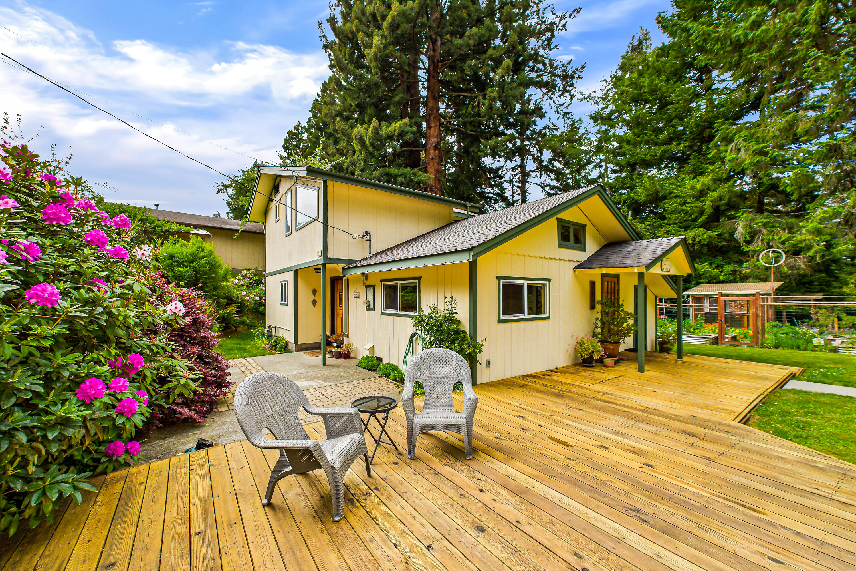402 Tanglewood Road
