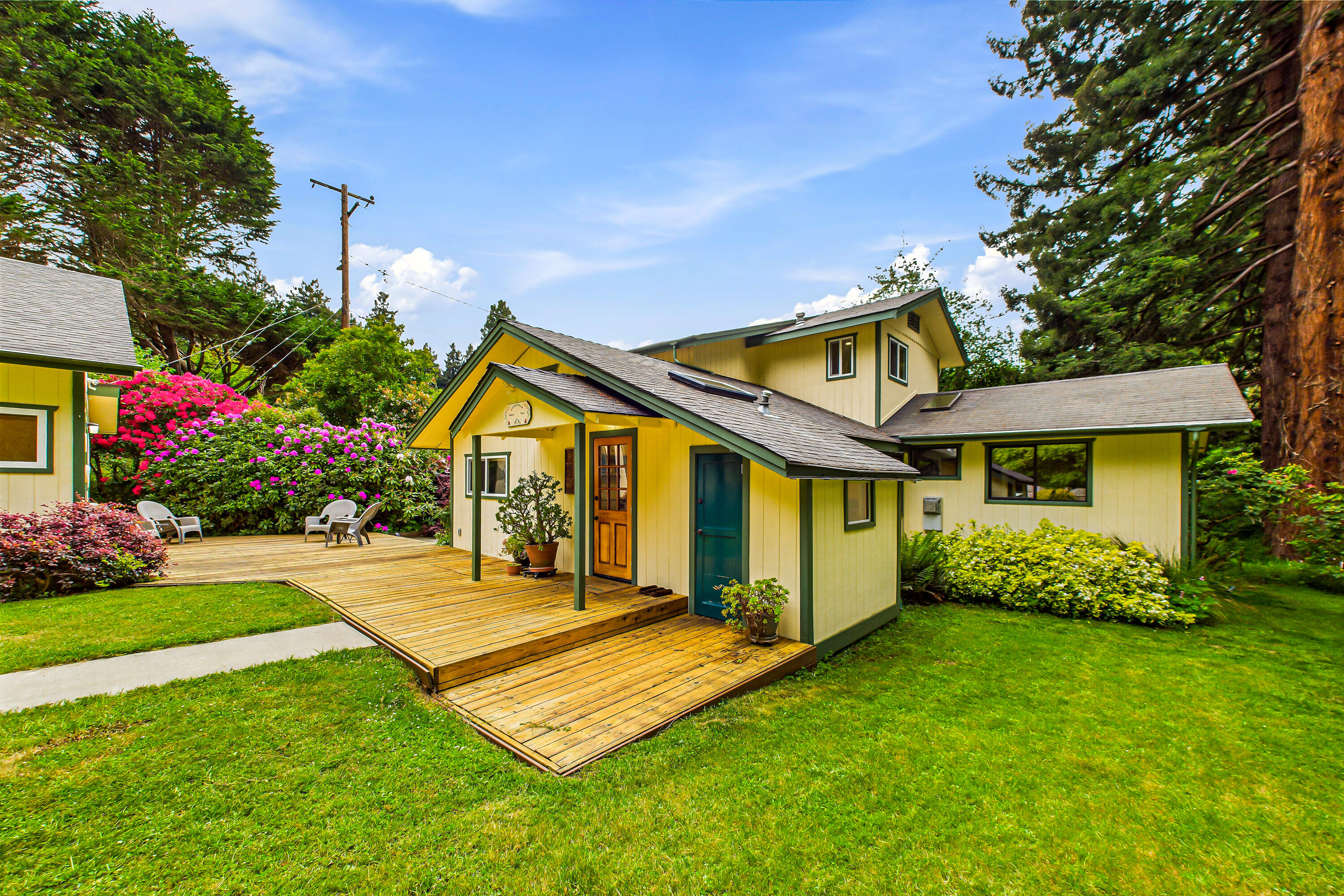 402 Tanglewood Road