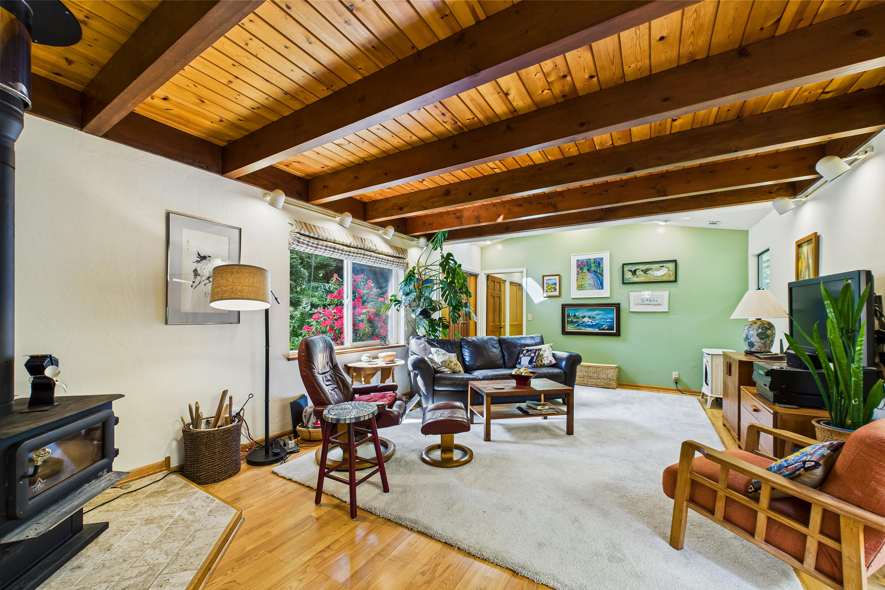 402 Tanglewood Road
