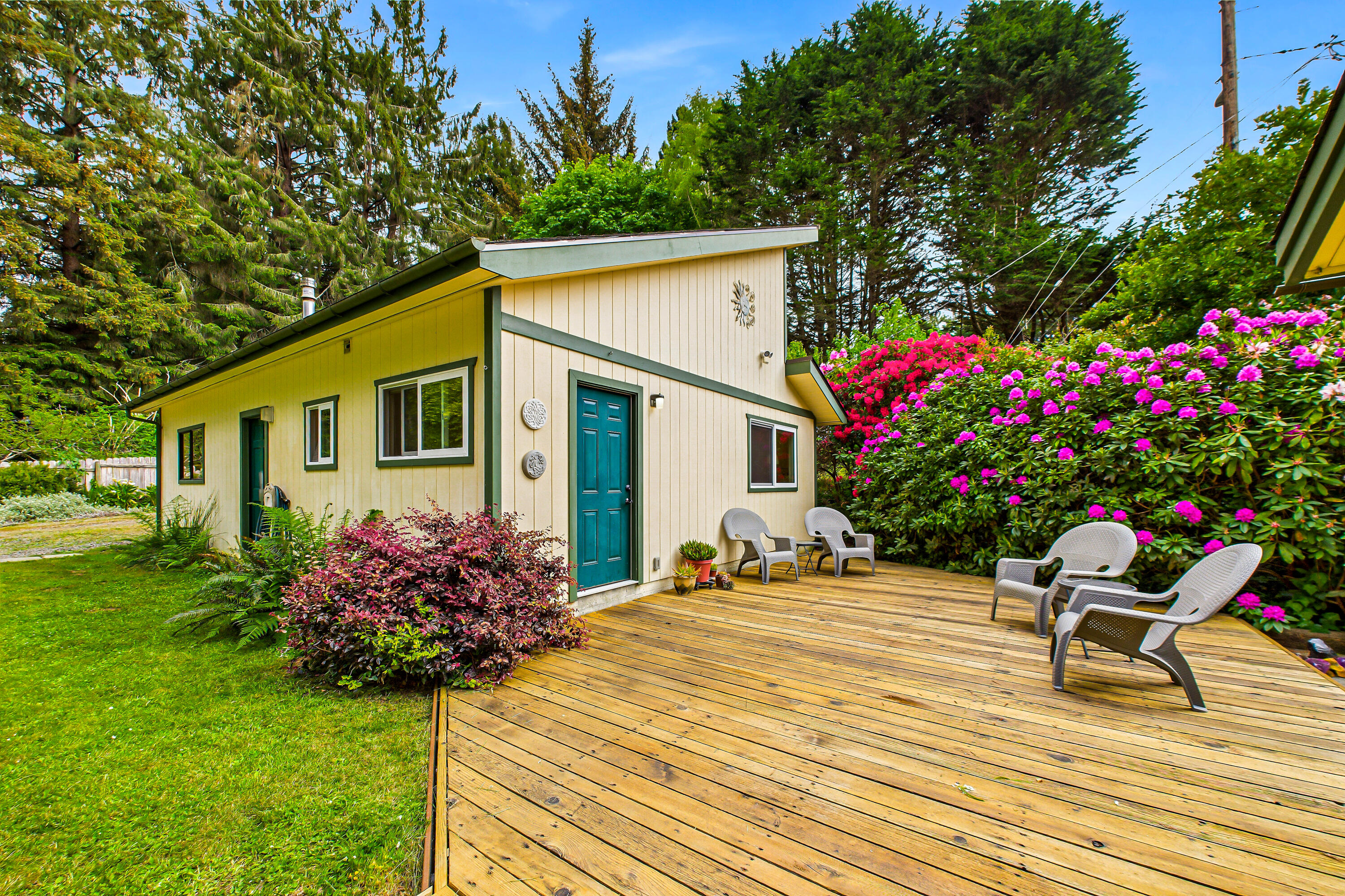 402 Tanglewood Road