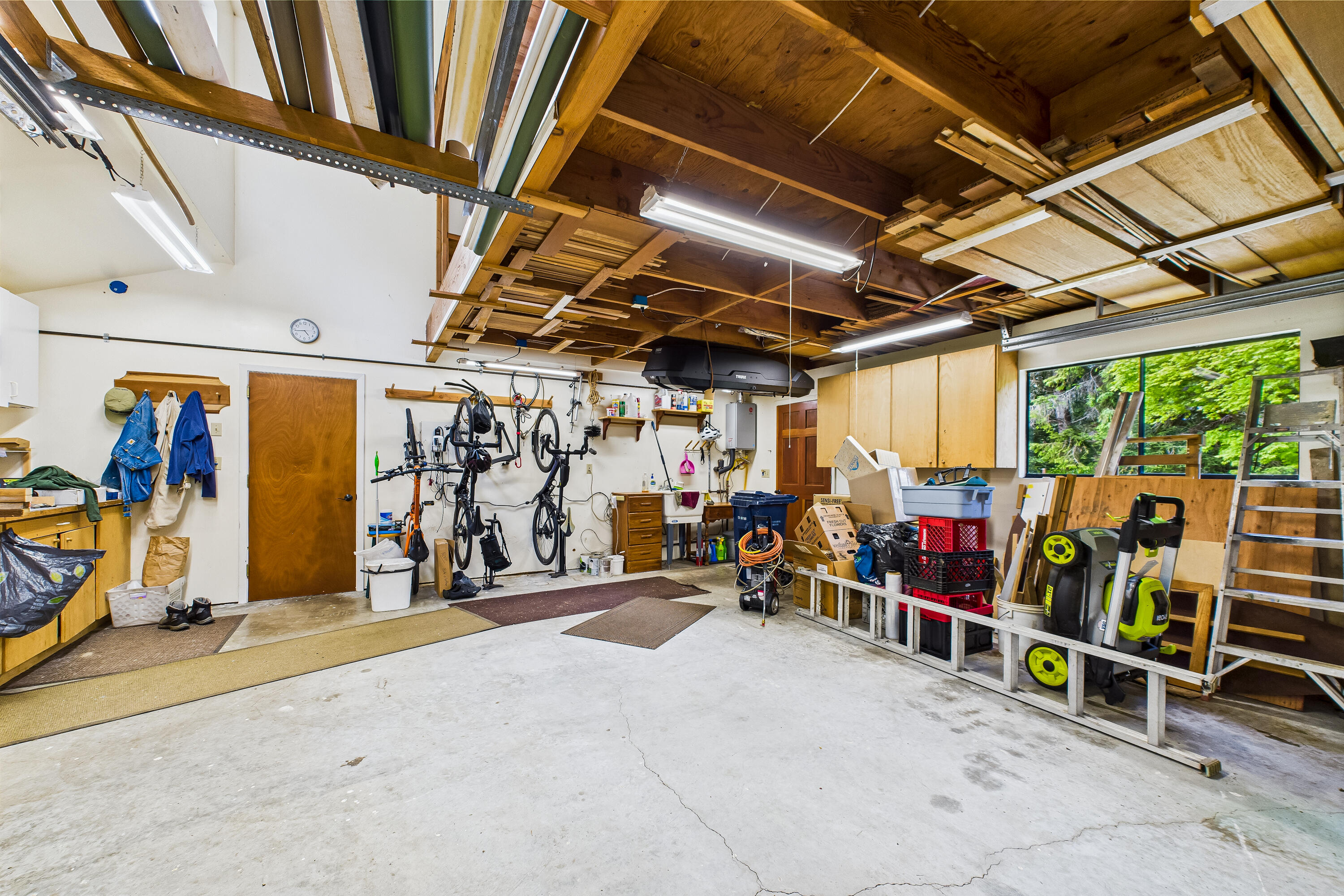 402 Tanglewood Road
