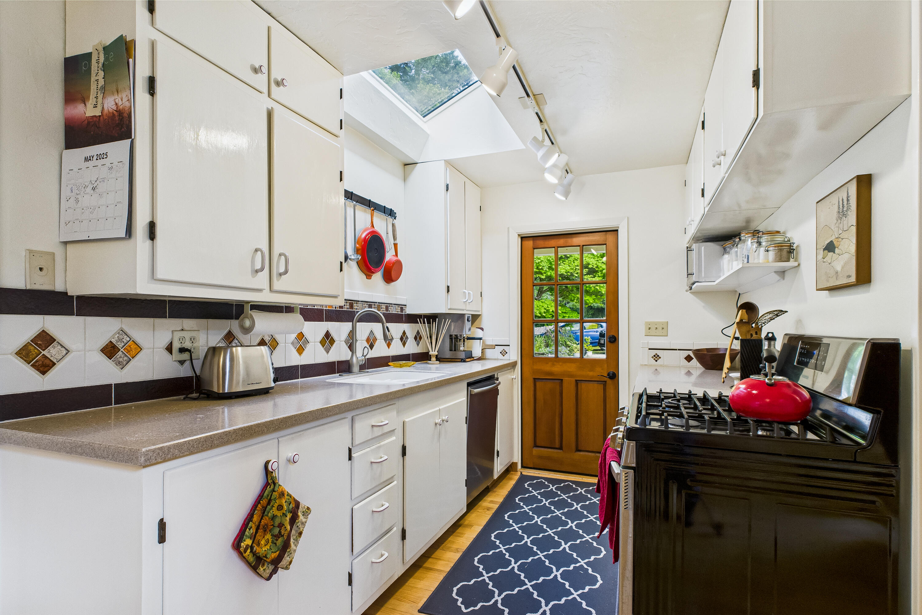 402 Tanglewood Road