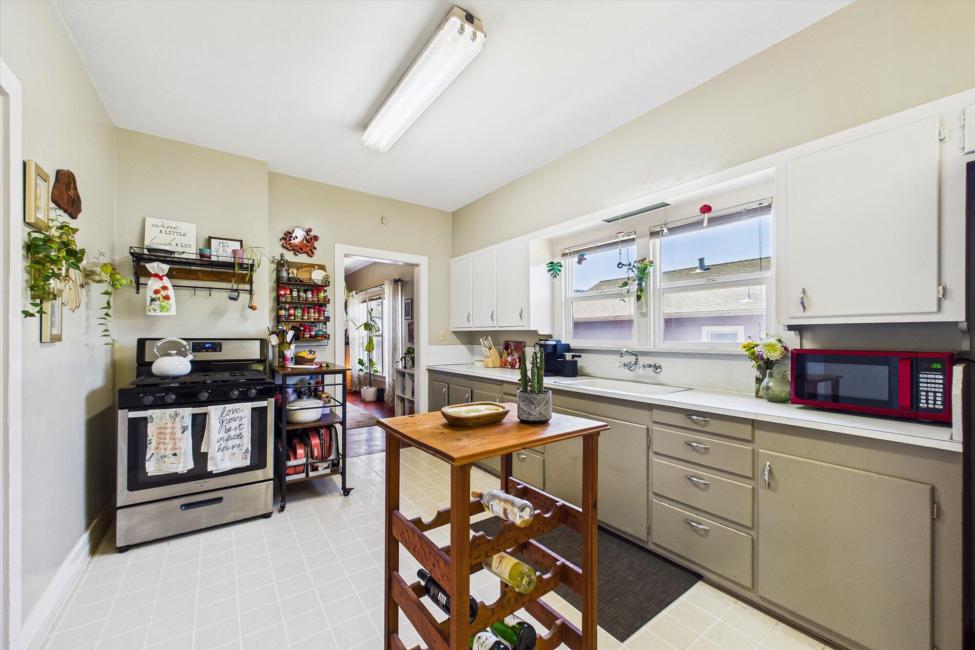 650 3rd Street