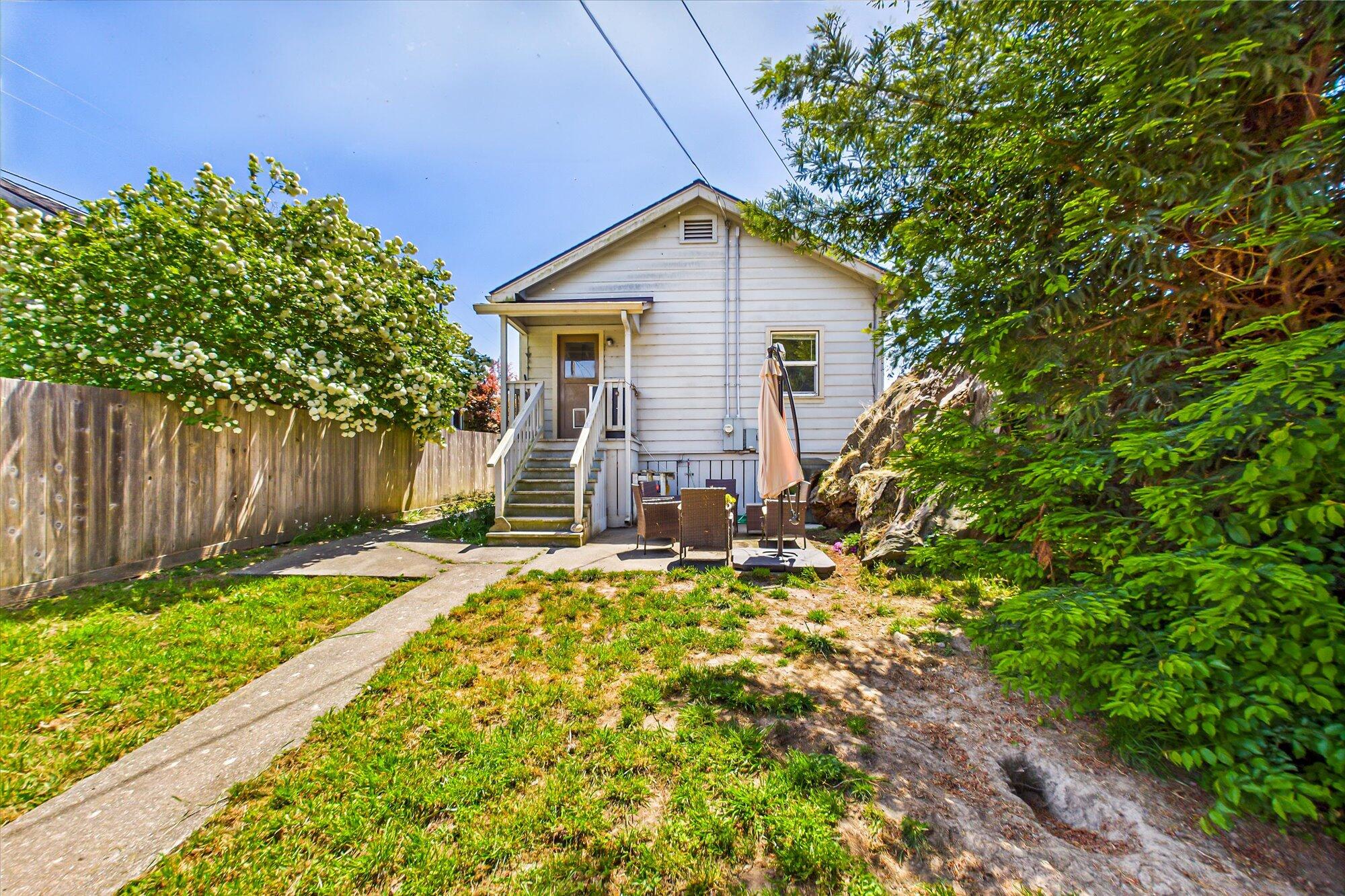 650 3rd Street