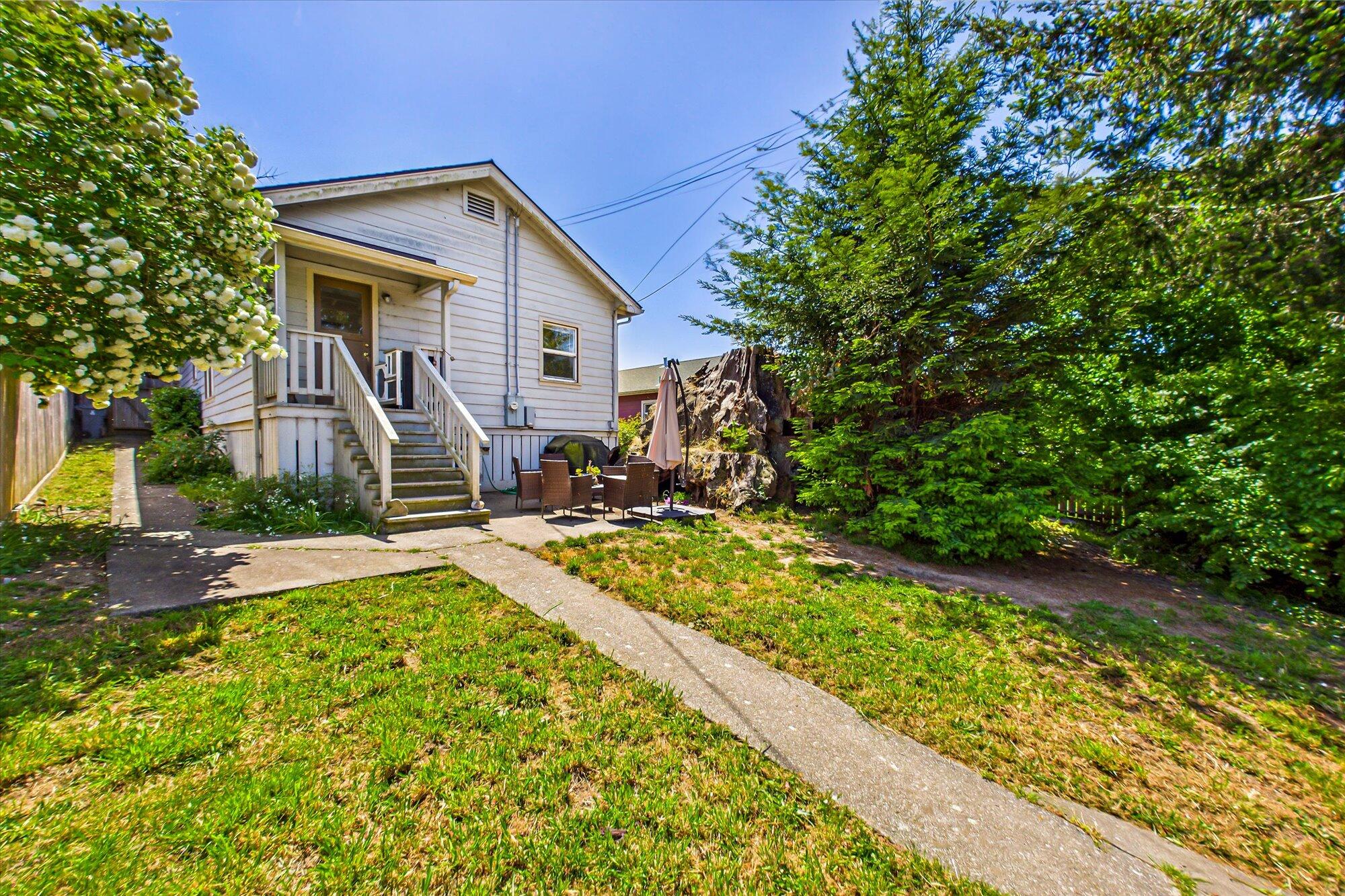 650 3rd Street