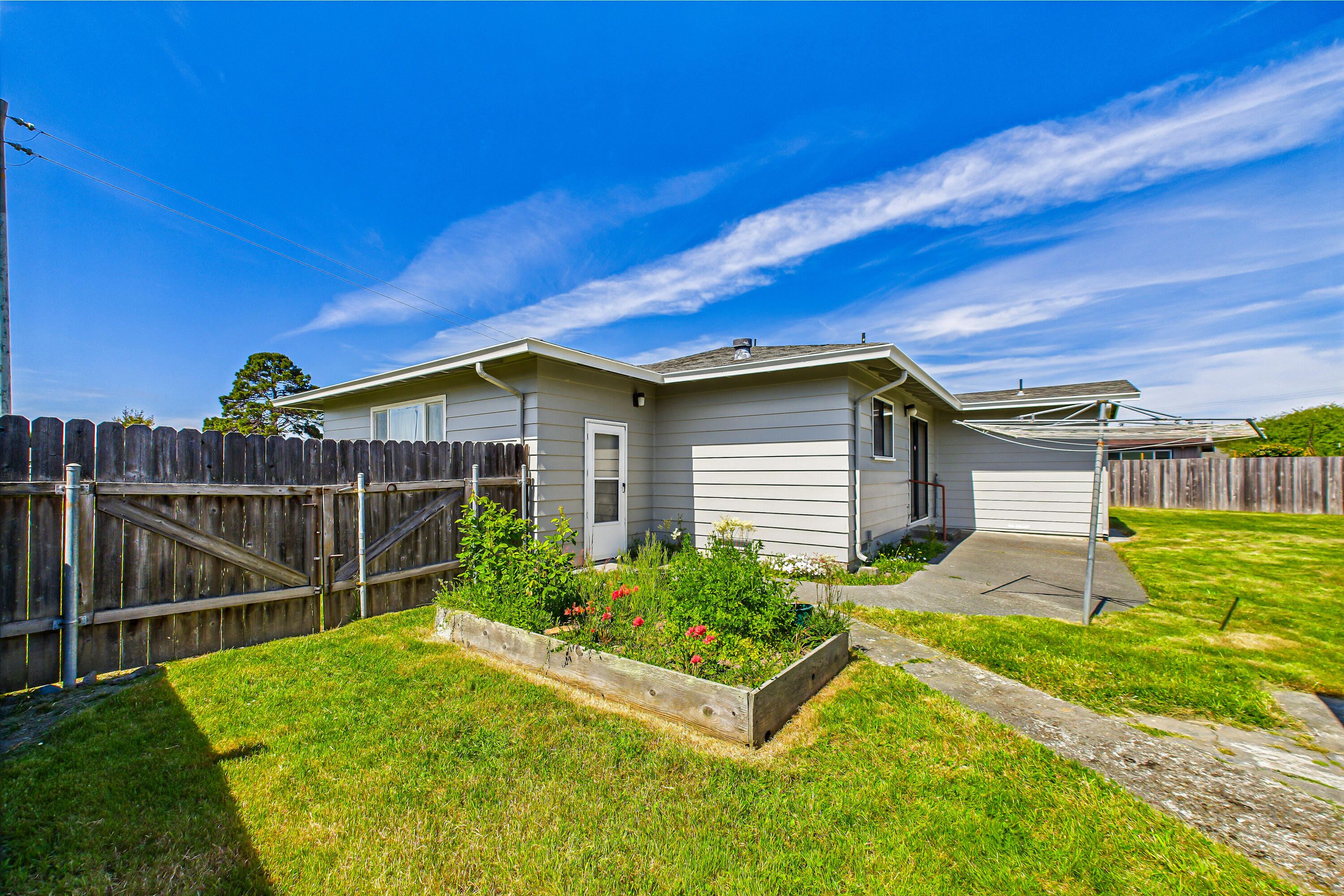 2025 Haeger Avenue