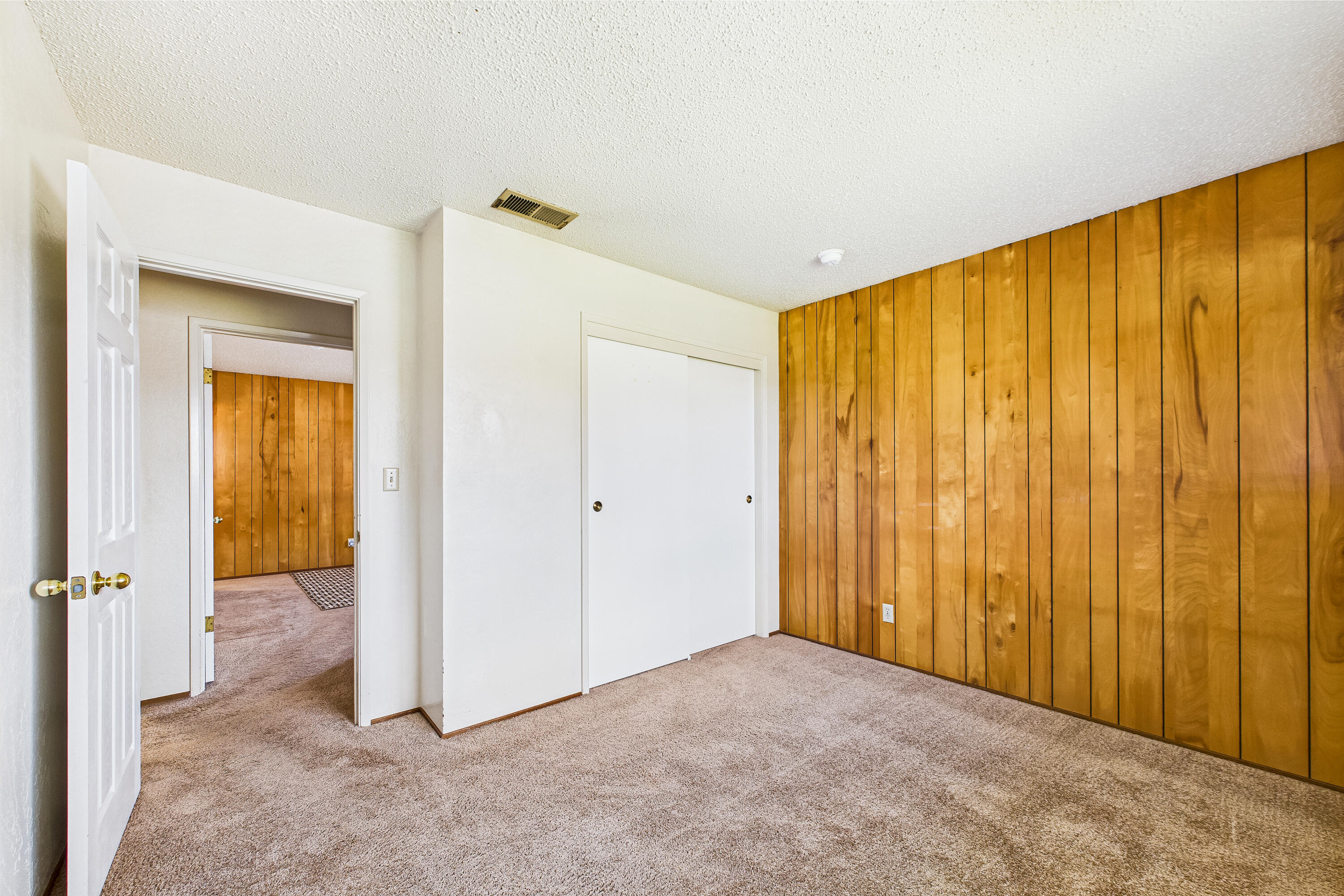 2025 Haeger Avenue