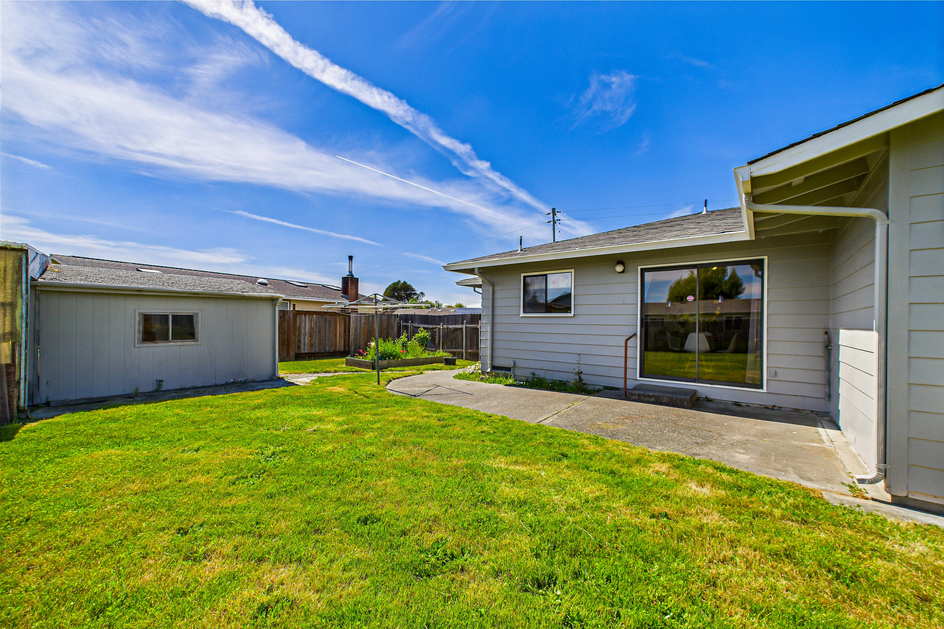 2025 Haeger Avenue