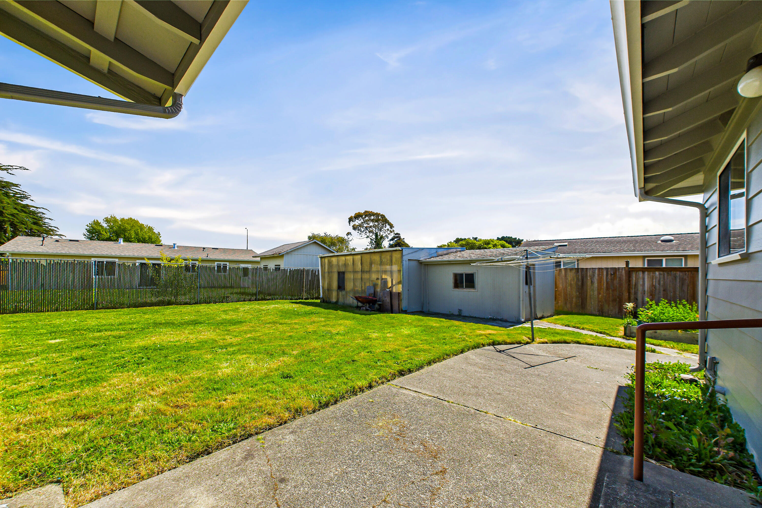 2025 Haeger Avenue