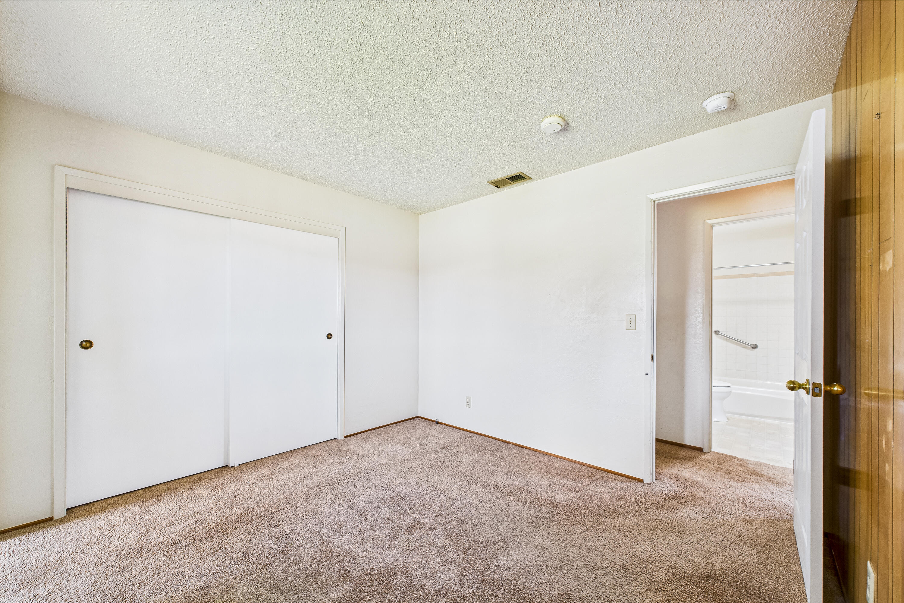 2025 Haeger Avenue