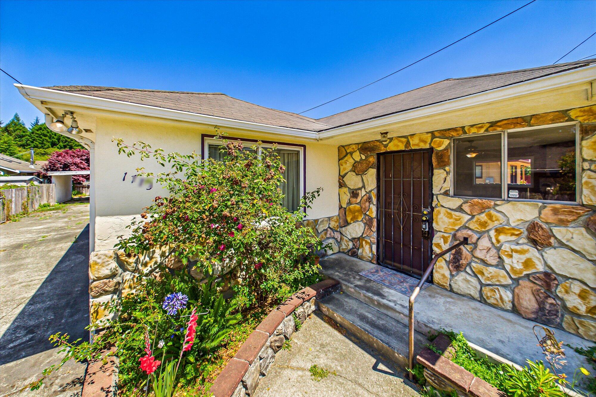 1773 Campton Road