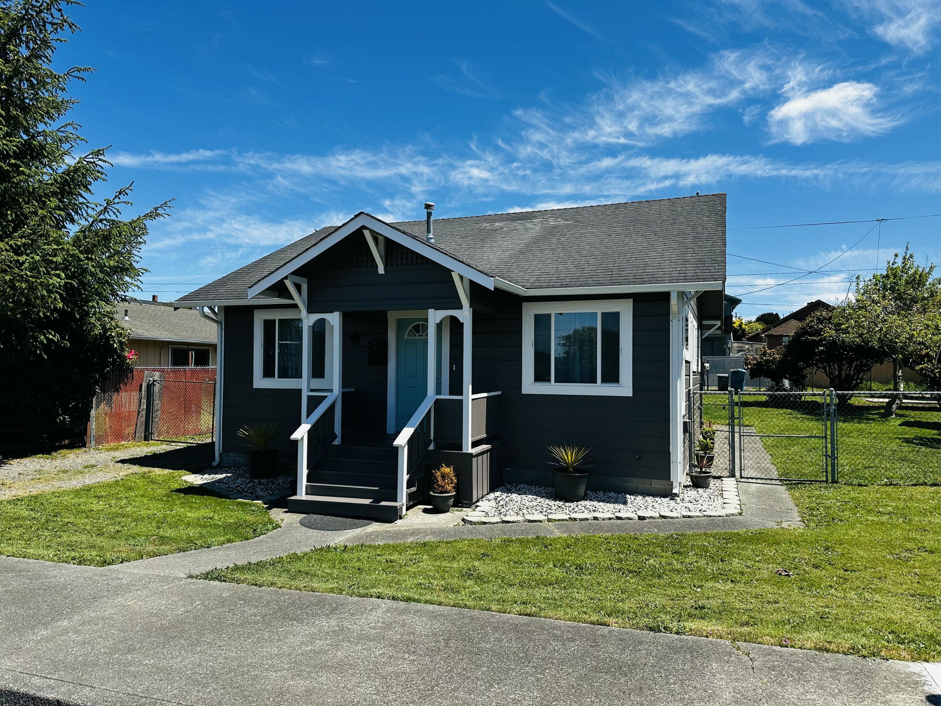 3555 Dakota Street