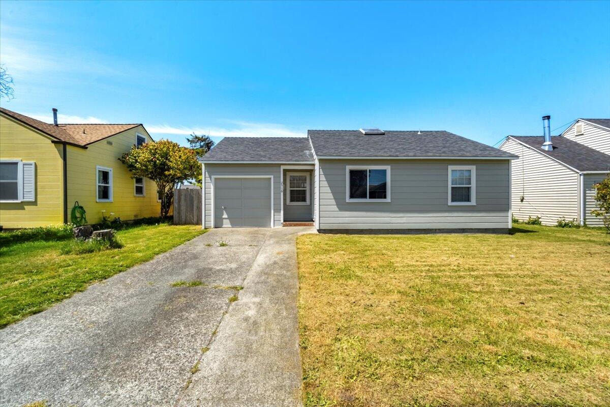 2516 Summer Street