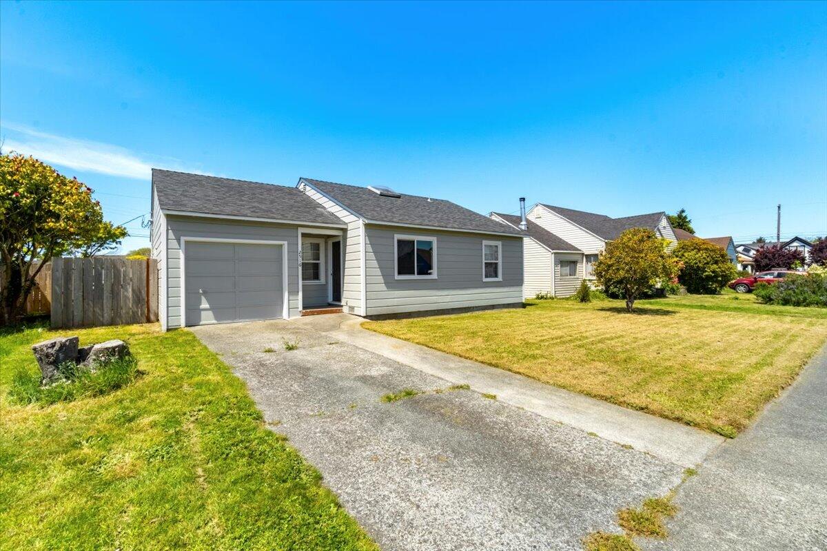 2516 Summer Street