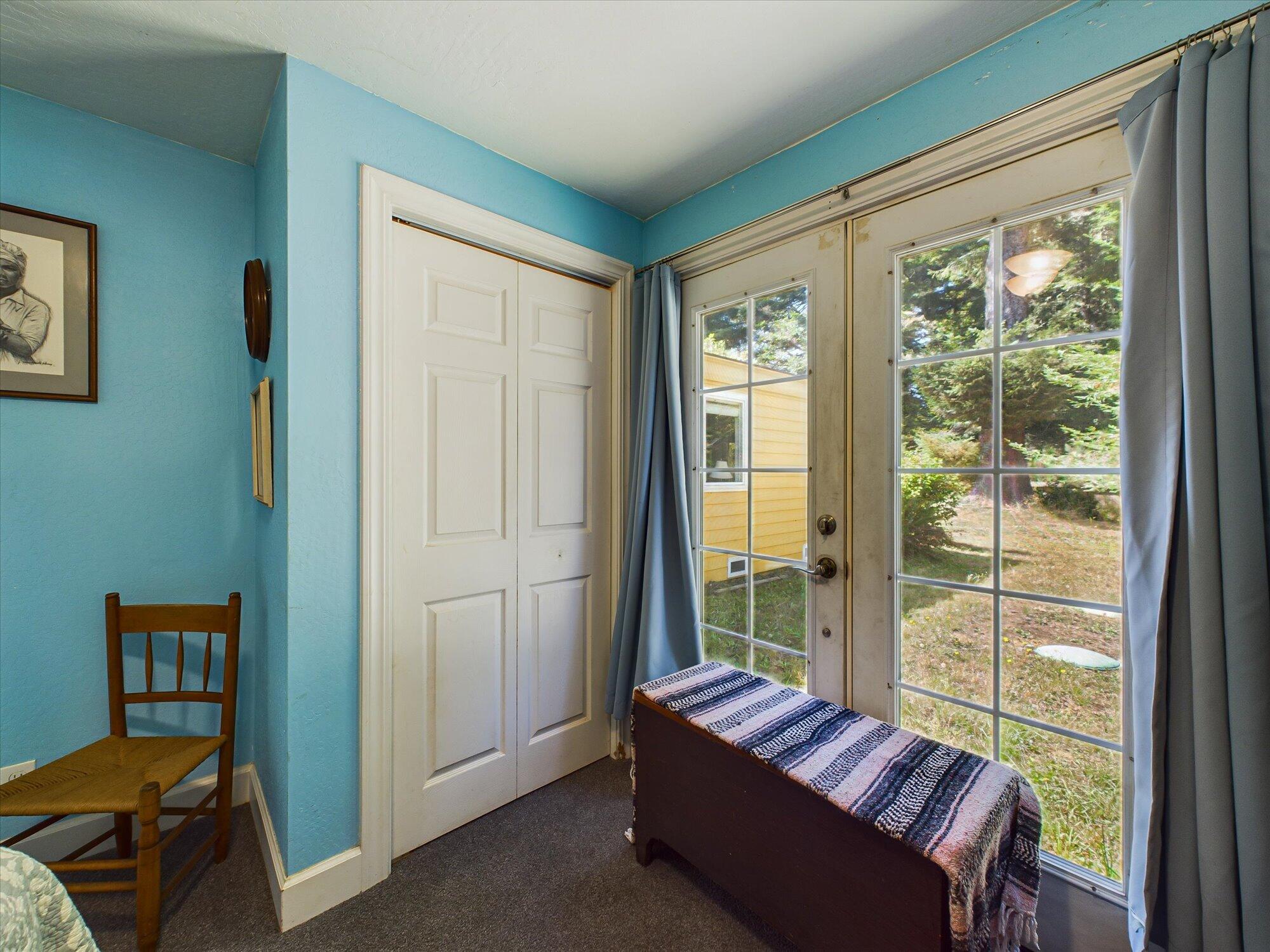 1571 Ridgewood Drive