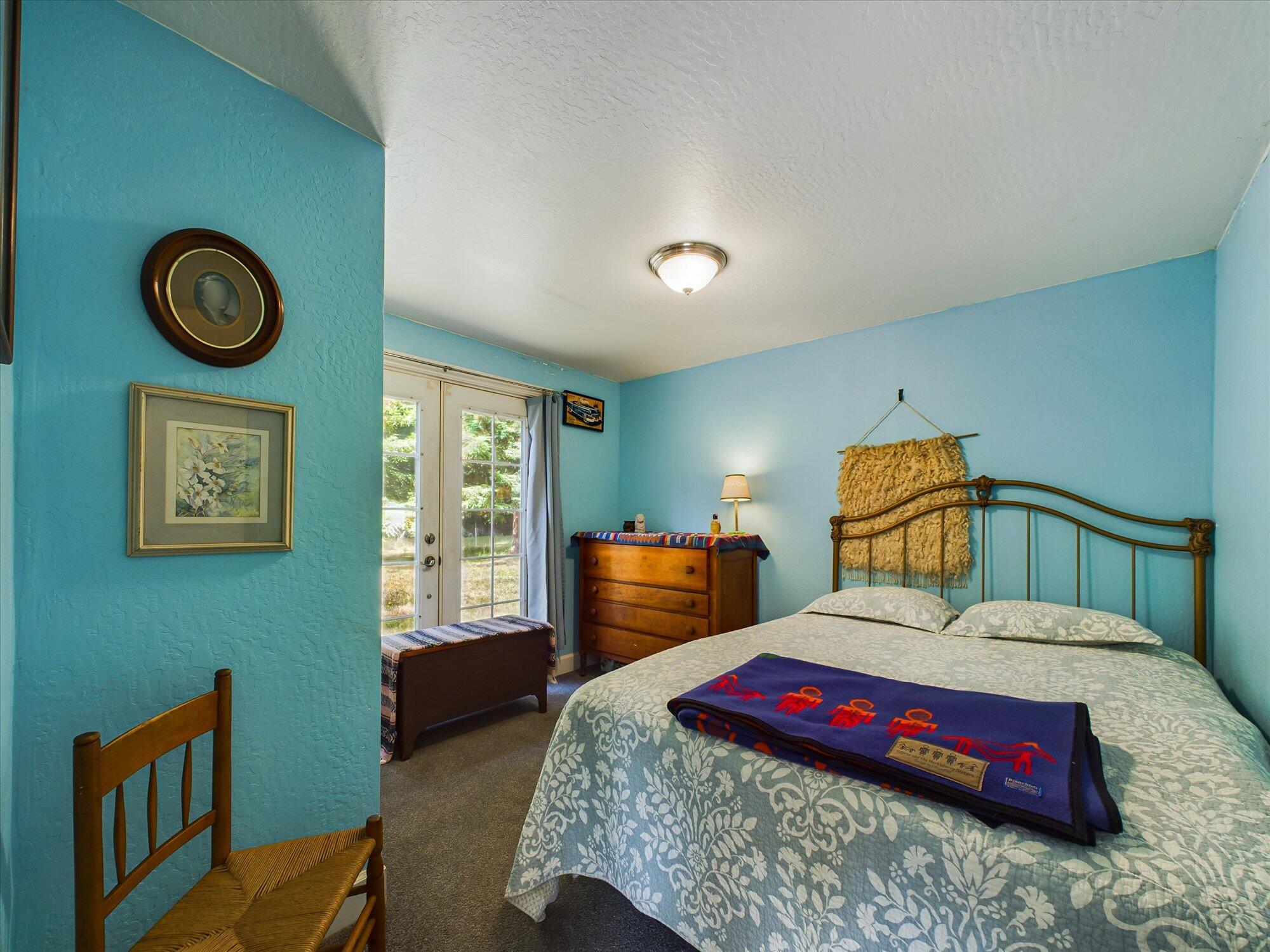 1571 Ridgewood Drive