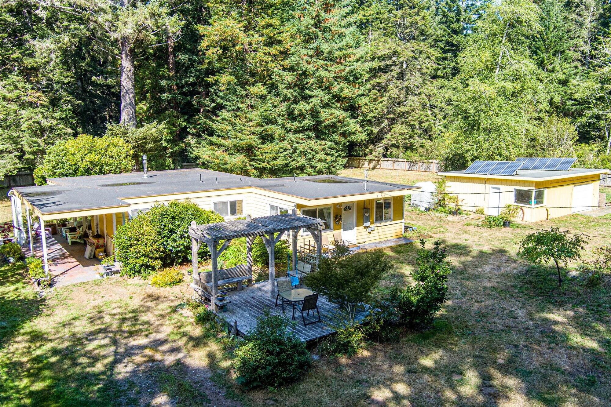 1571 Ridgewood Drive