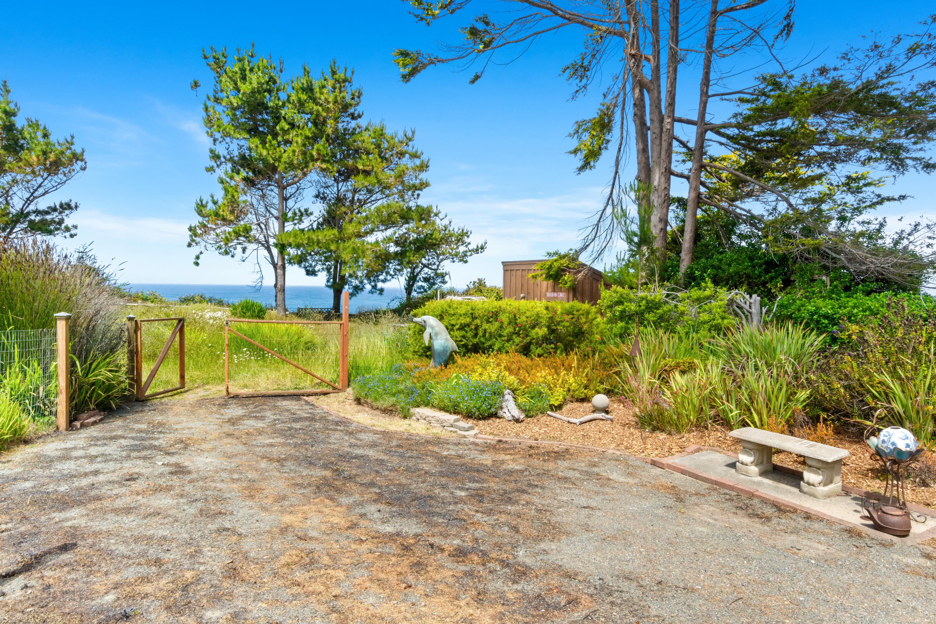 294 Roundhouse Creek Road