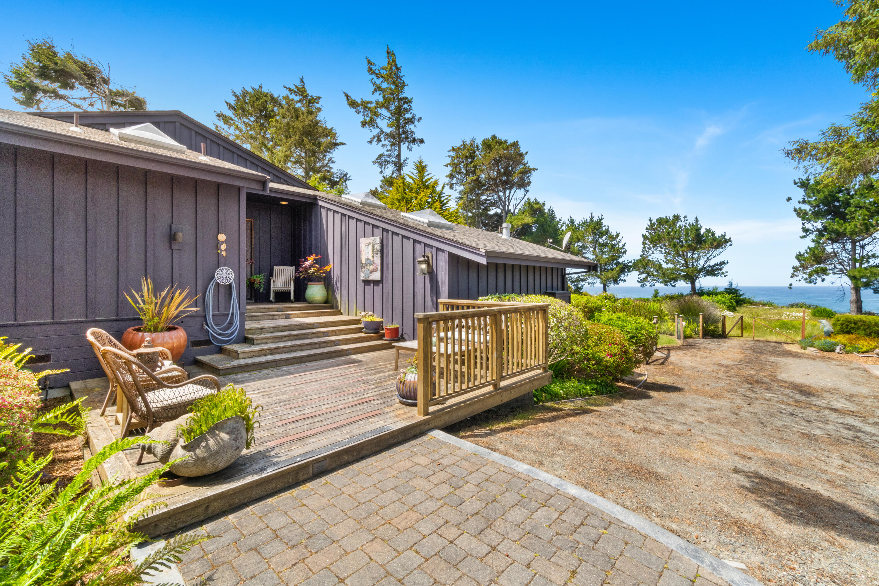 294 Roundhouse Creek Road