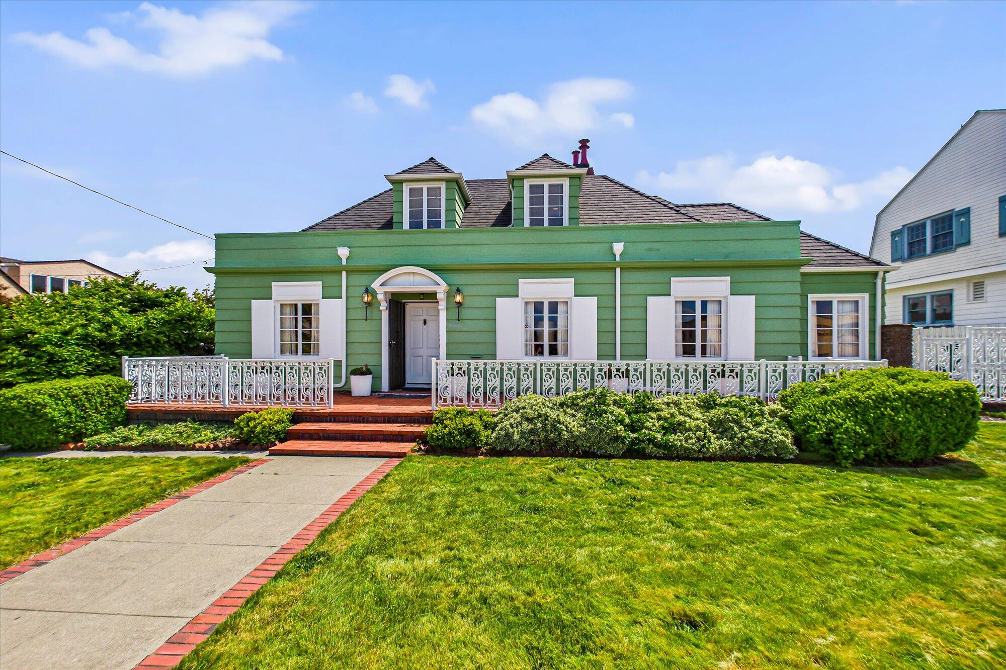 1737 H Street