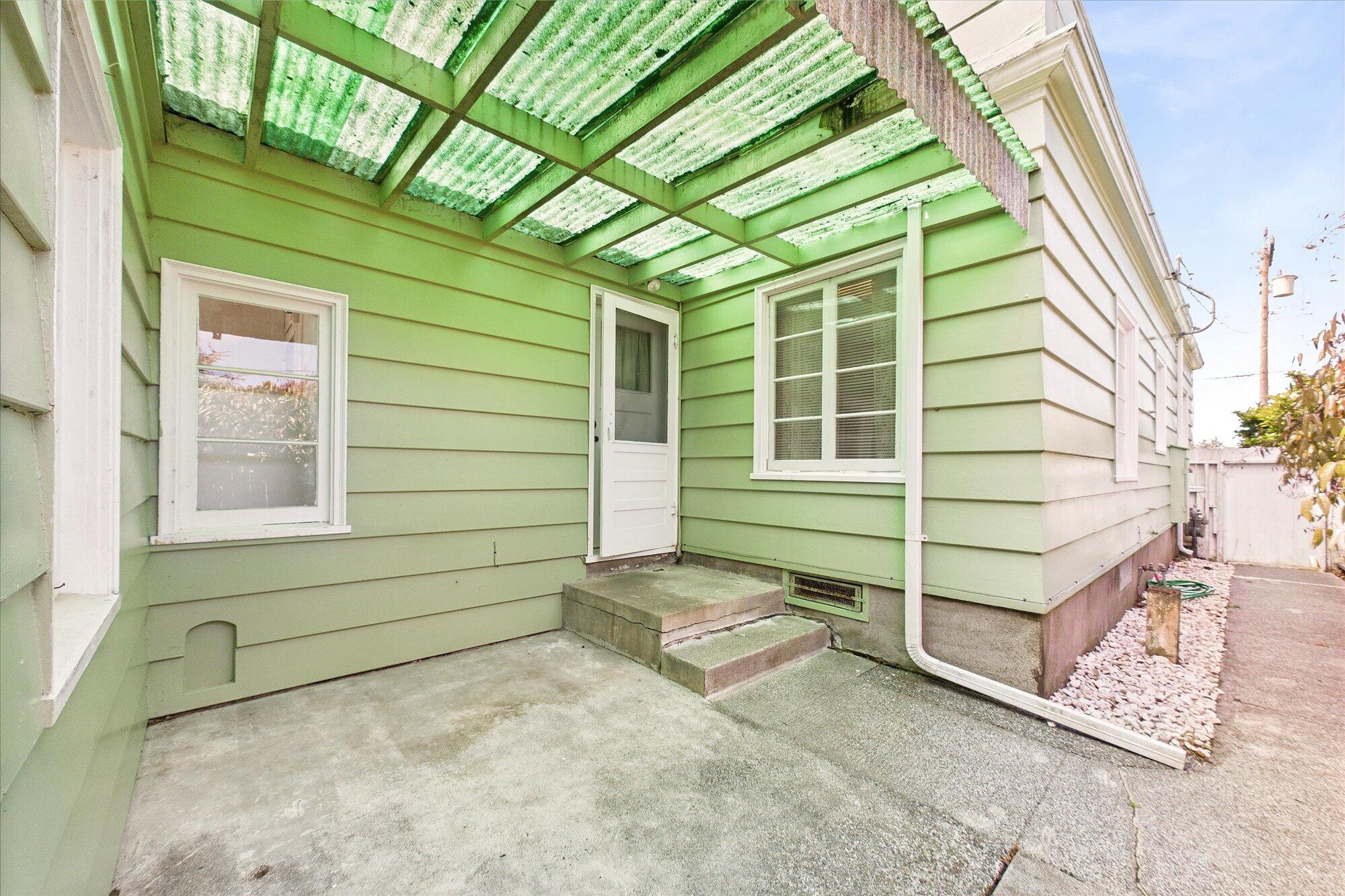 1737 H Street