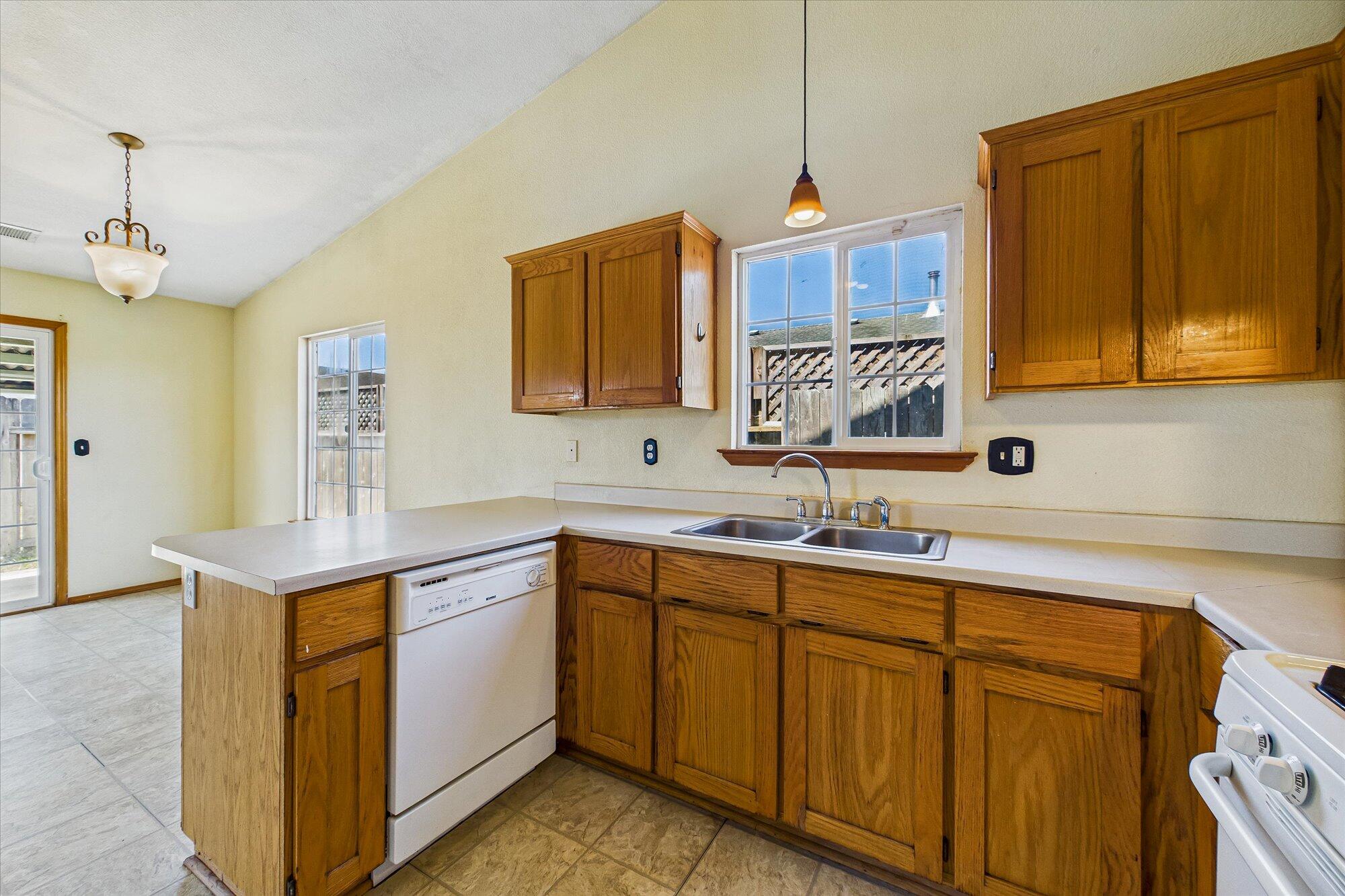 2527 Rita Avenue, McKinleyville