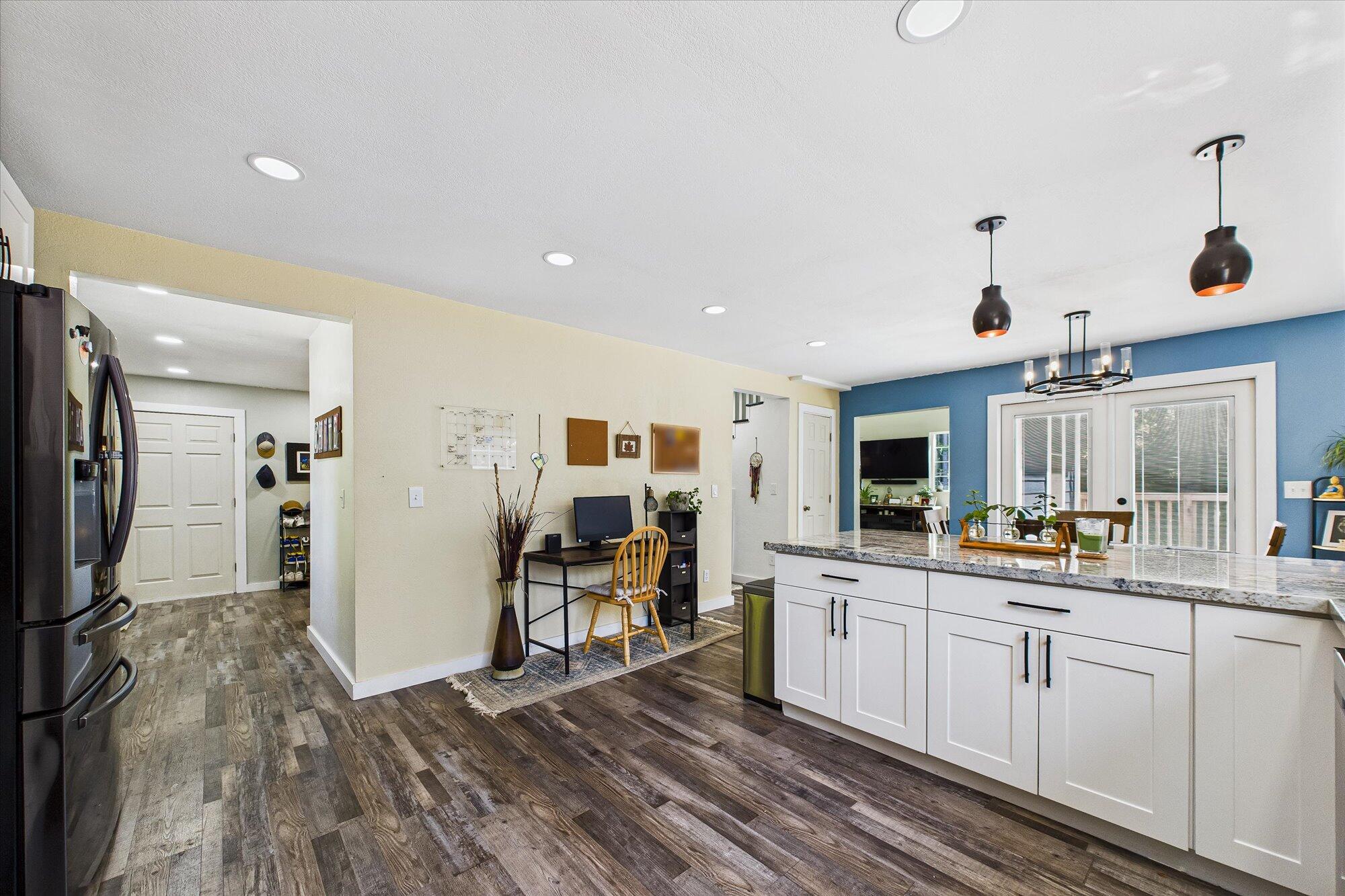 2203 Plunkett Road