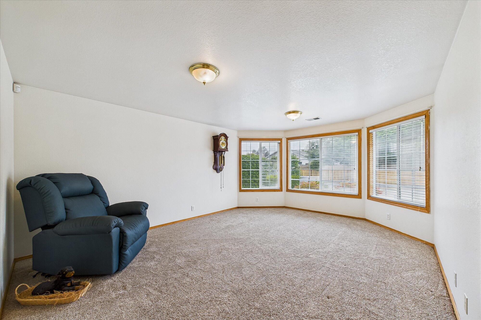 2010 Heartwood Drive, McKinleyville