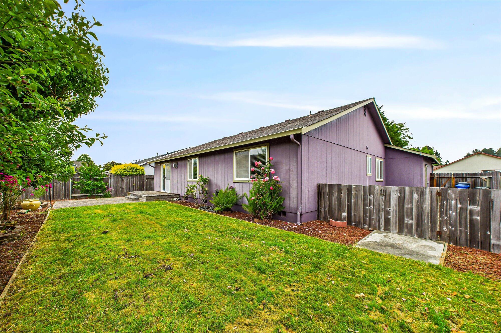 2010 Heartwood Drive, McKinleyville