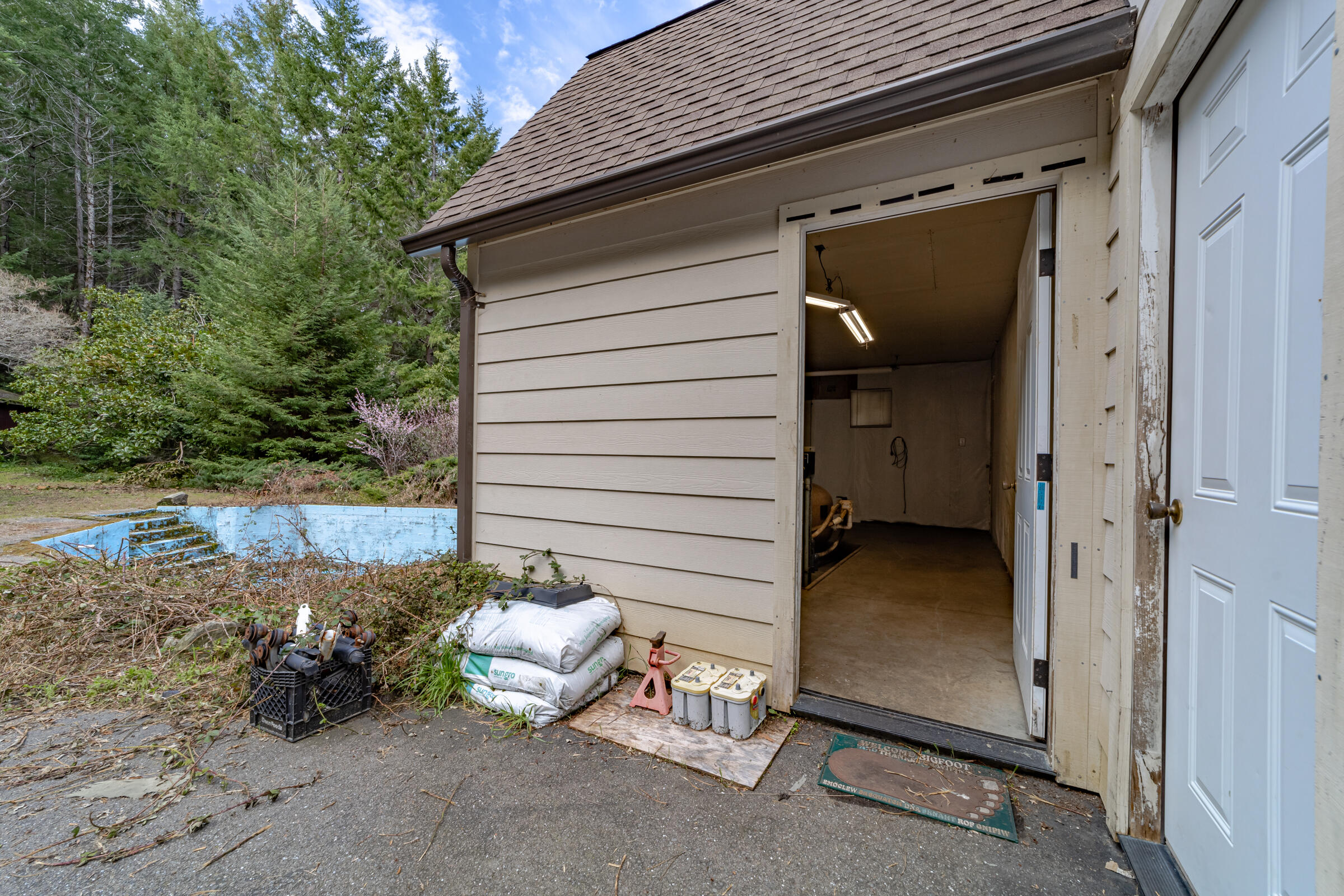 70 Cloud Forest Lane