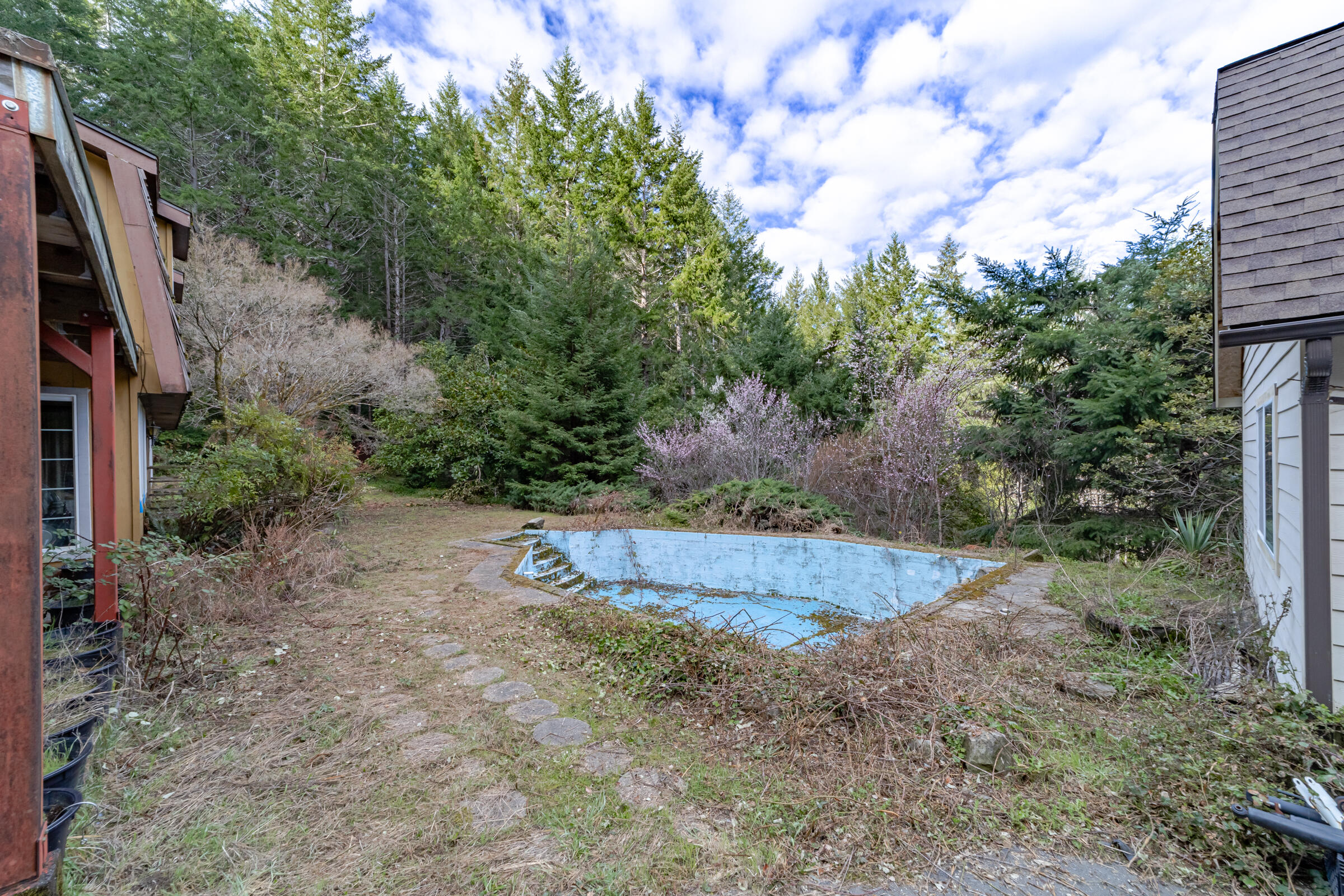 70 Cloud Forest Lane