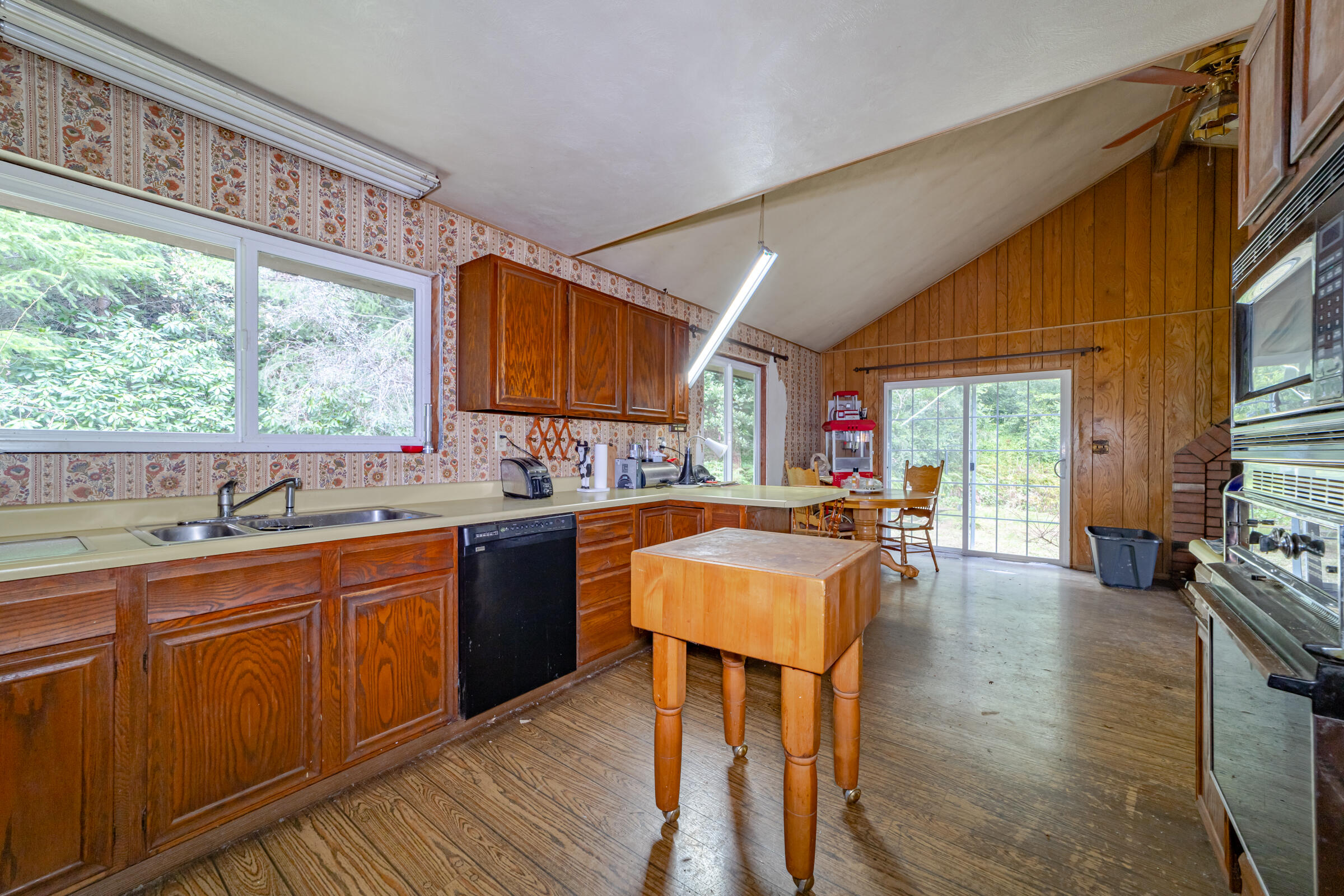 70 Cloud Forest Lane
