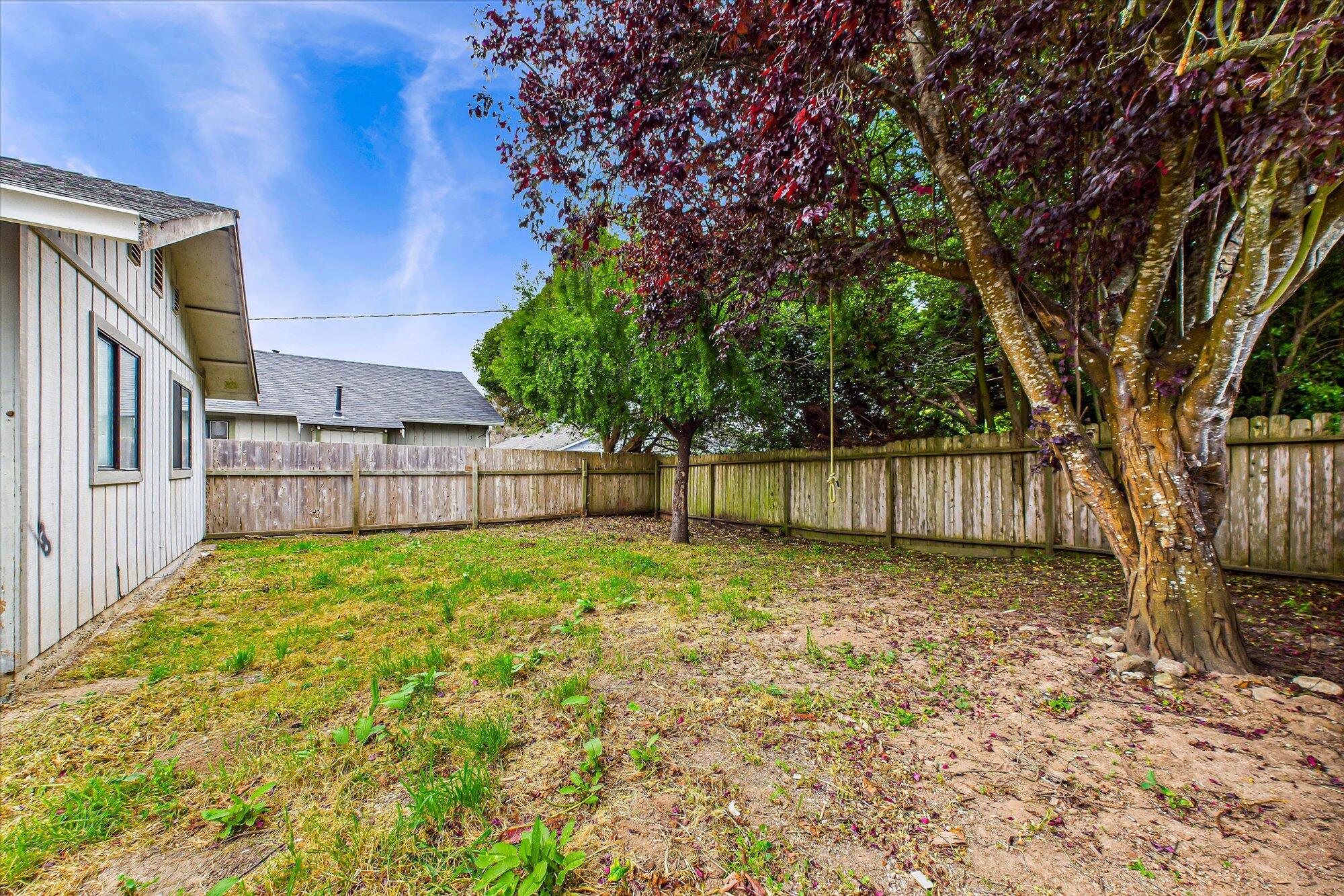 4329 Little Fairfield Street