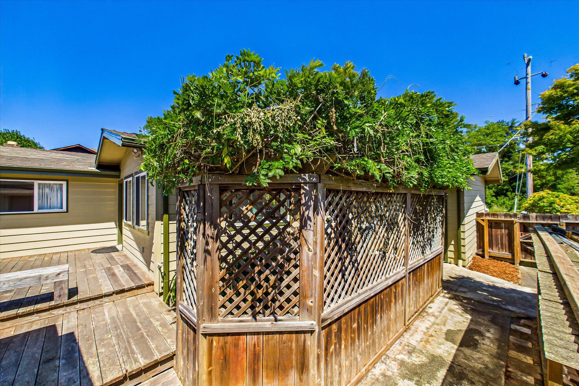 3550 Edgewood Road