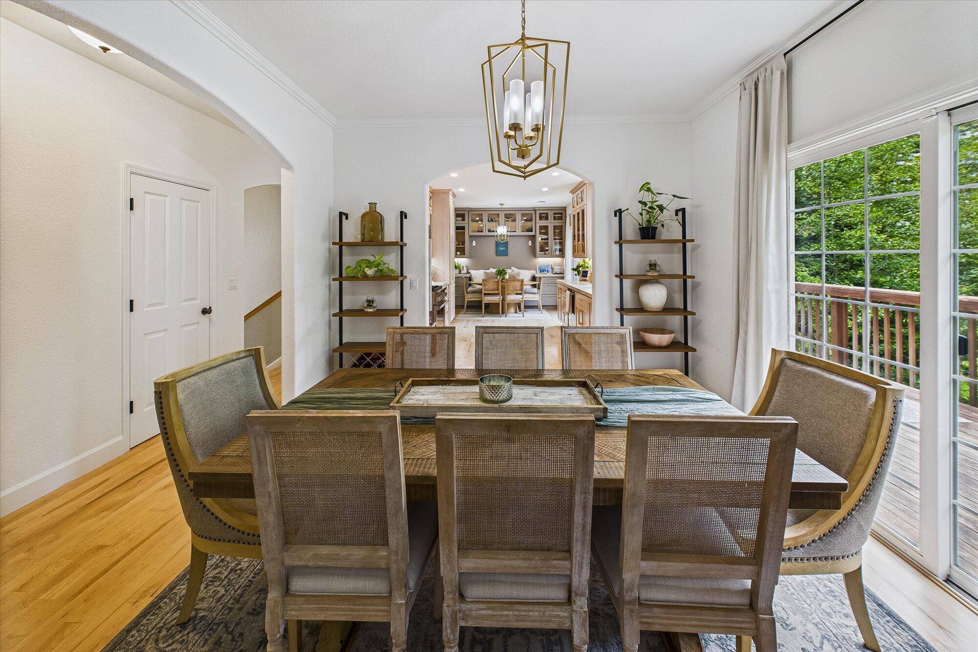 4266 Forest Hill Drive