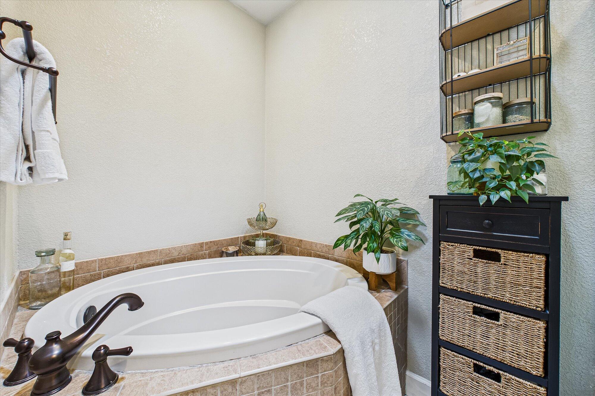 4266 Forest Hill Drive
