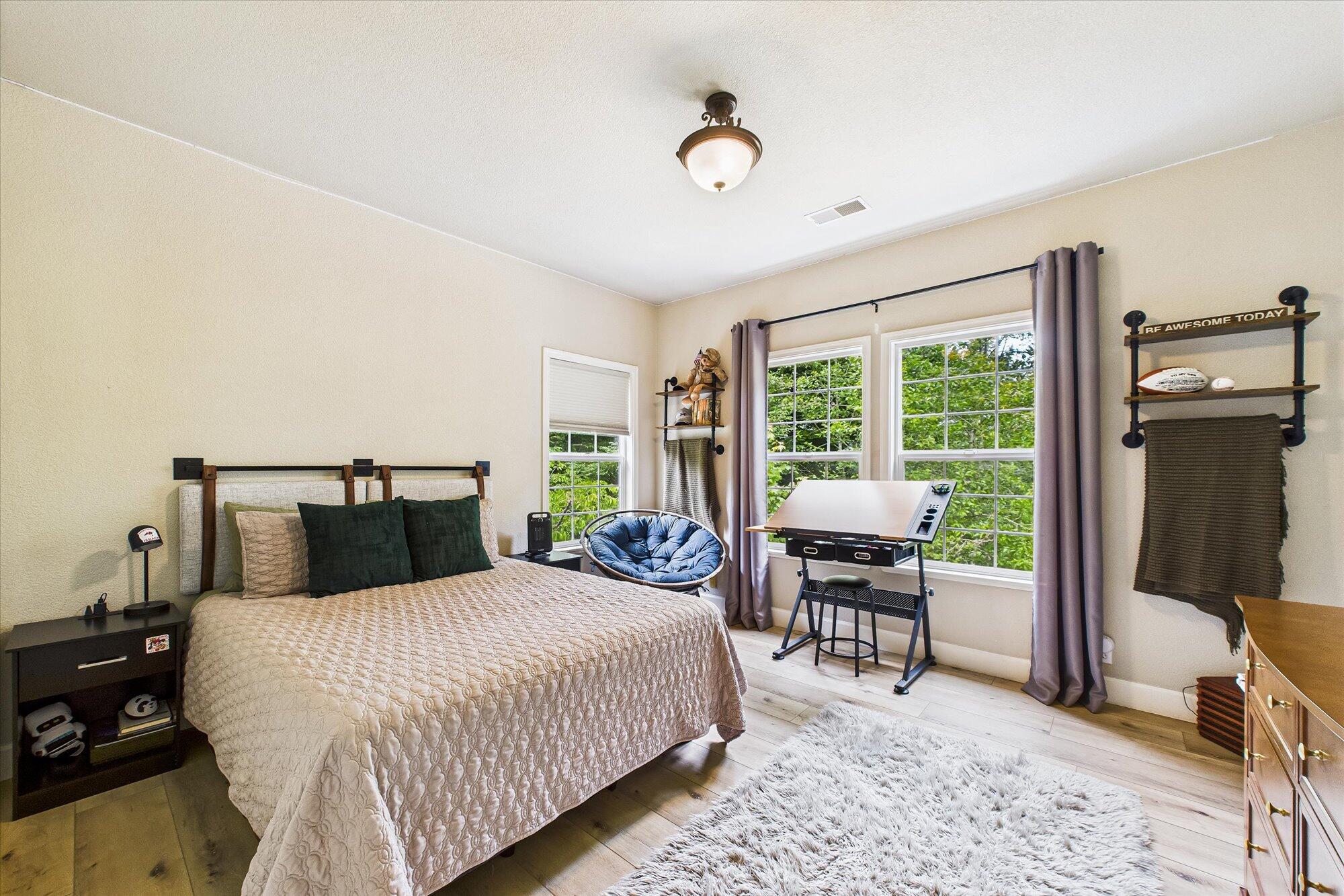 4266 Forest Hill Drive