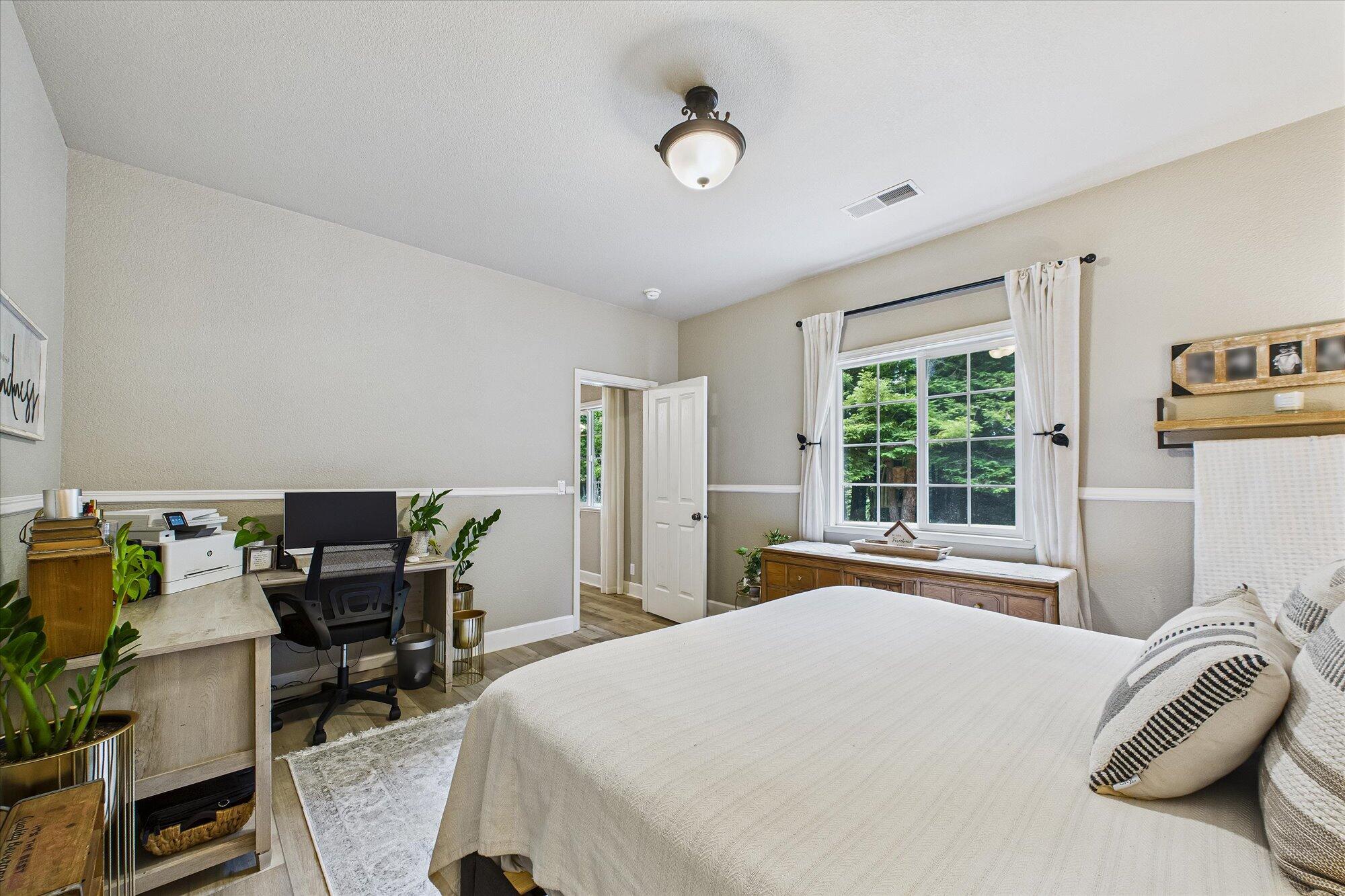 4266 Forest Hill Drive