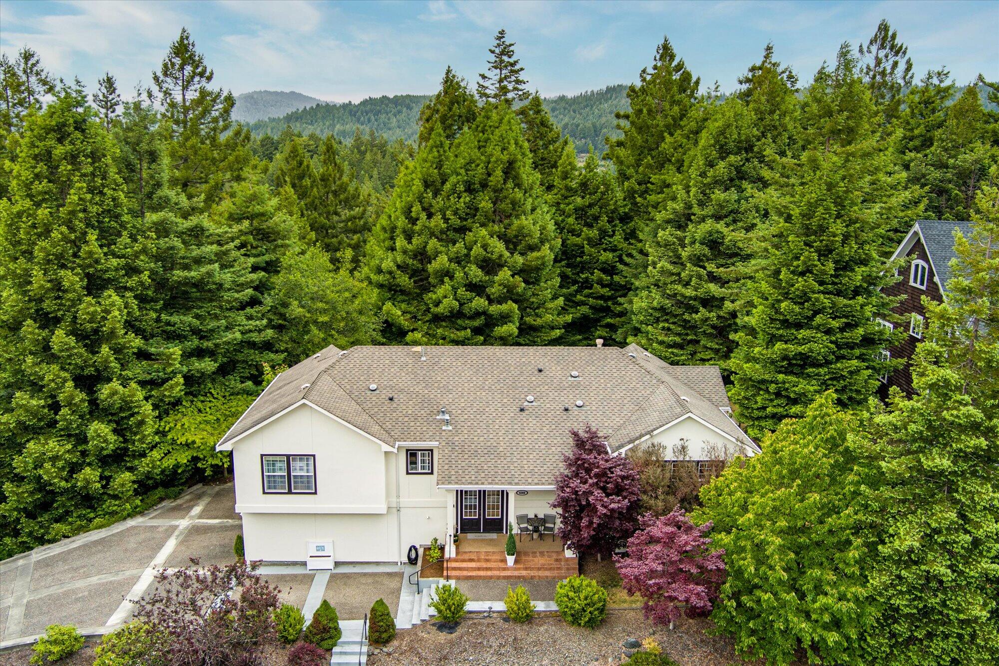 4266 Forest Hill Drive