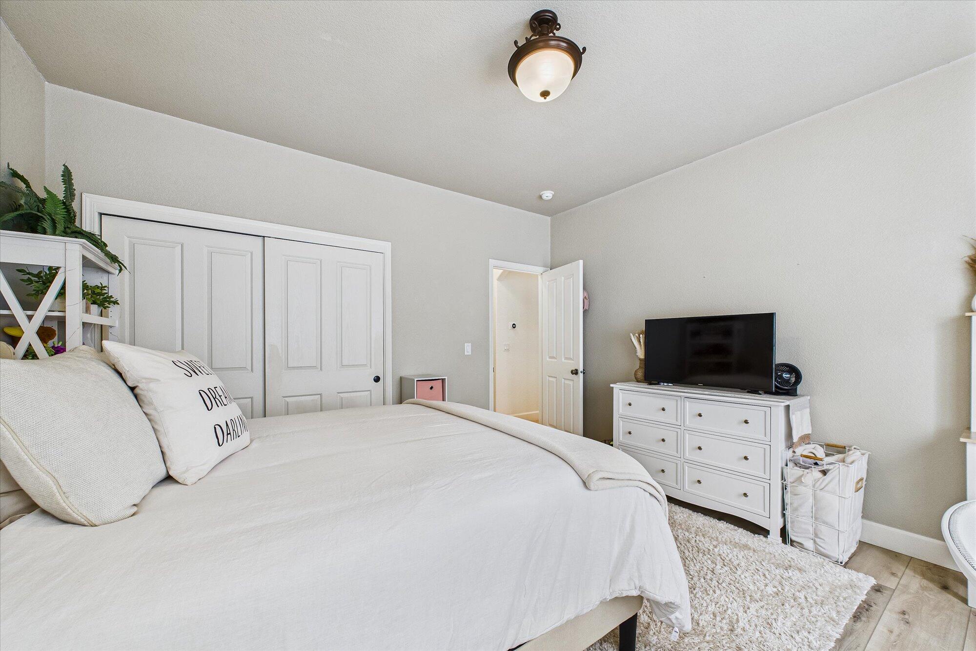 4266 Forest Hill Drive