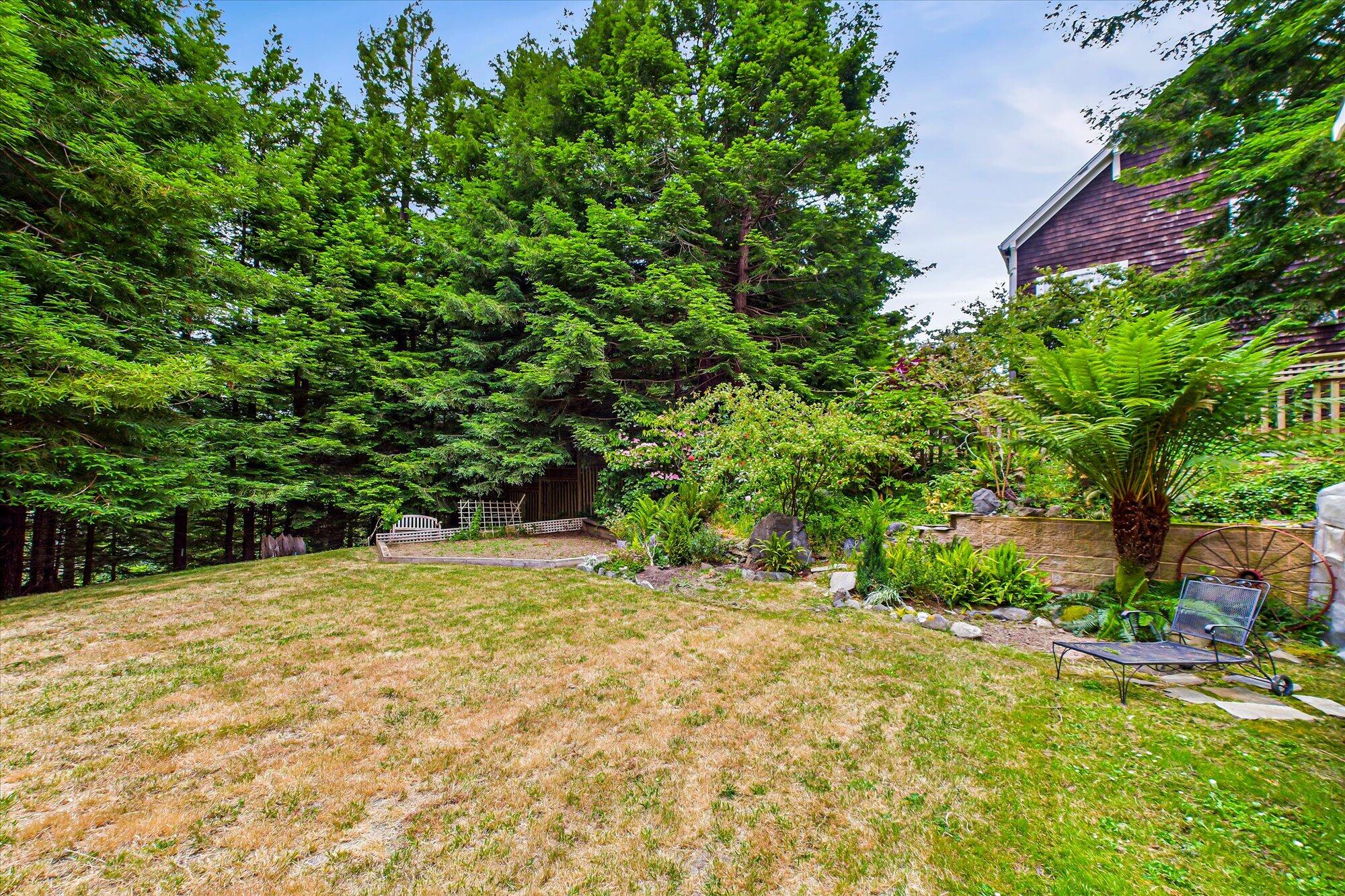 4266 Forest Hill Drive