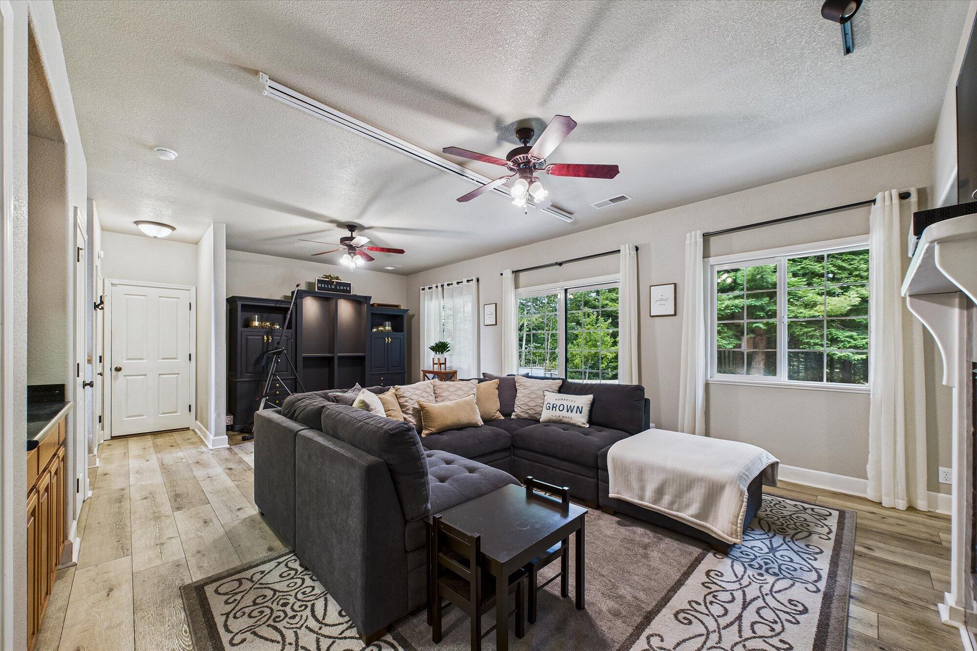 4266 Forest Hill Drive