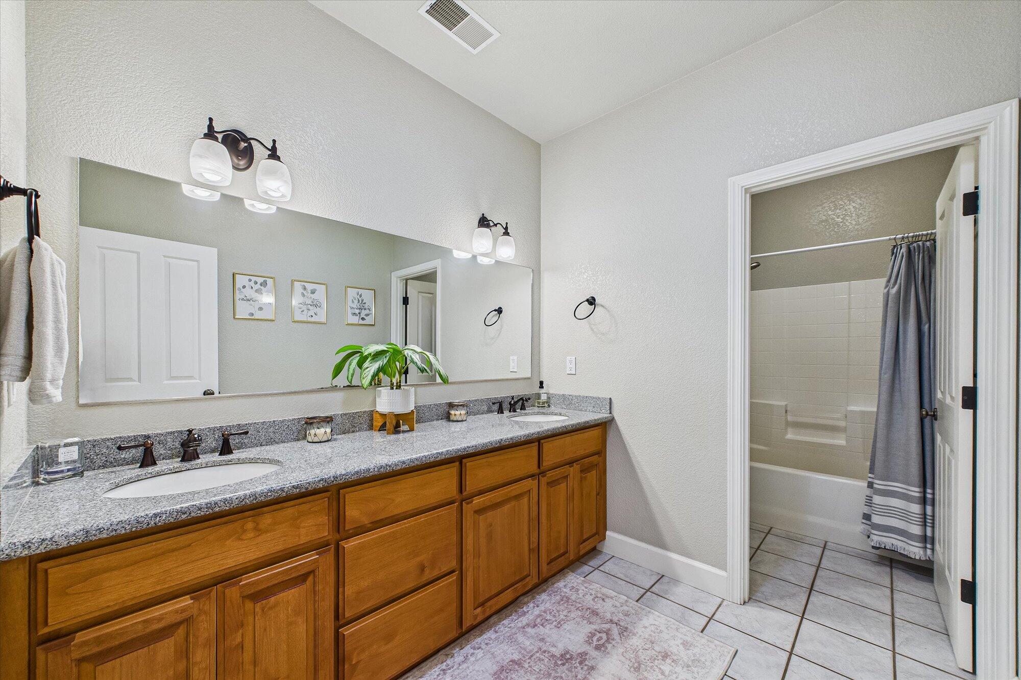 4266 Forest Hill Drive