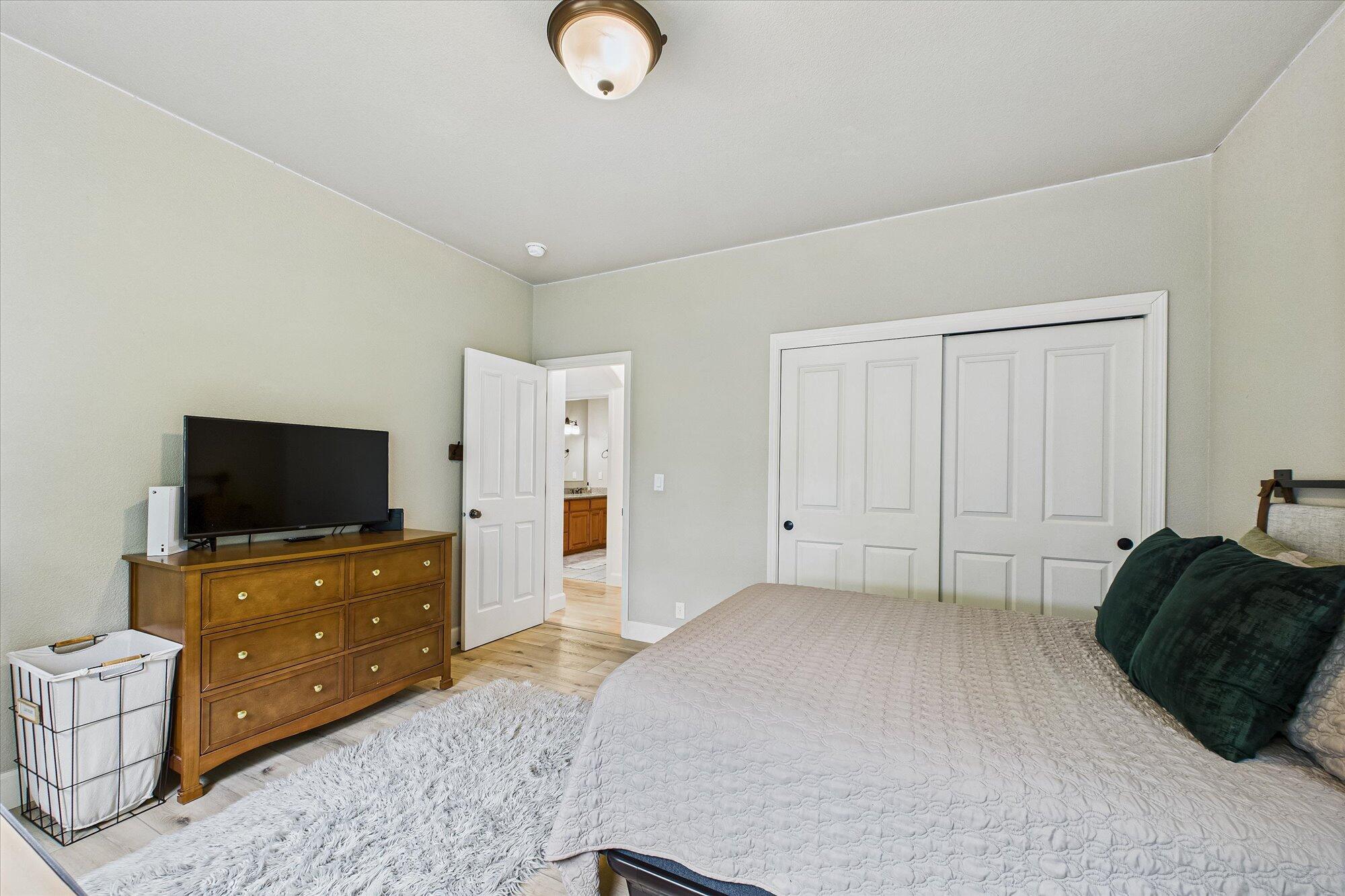 4266 Forest Hill Drive